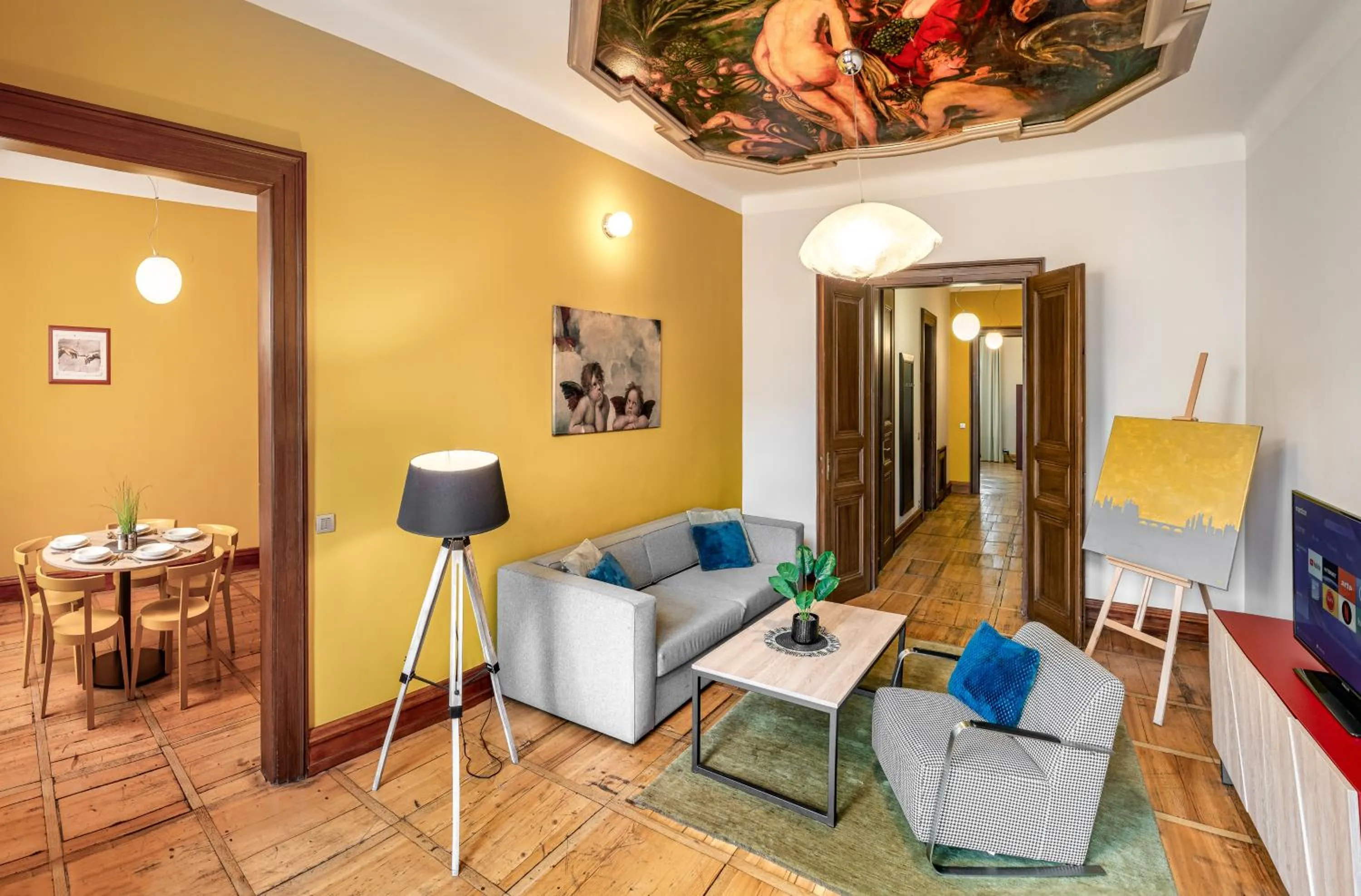 Living room in Art House Apartments by Adrez