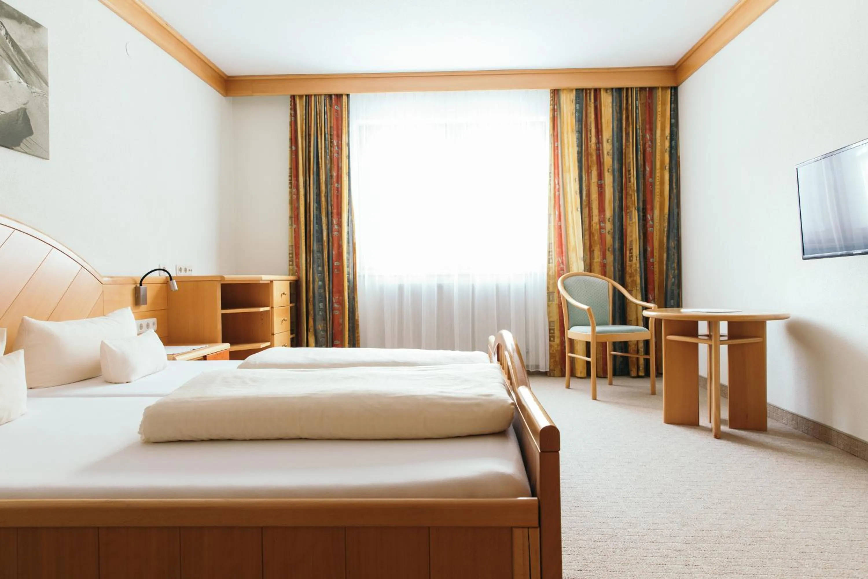 Bedroom, Bed in Hotel Weisseespitze