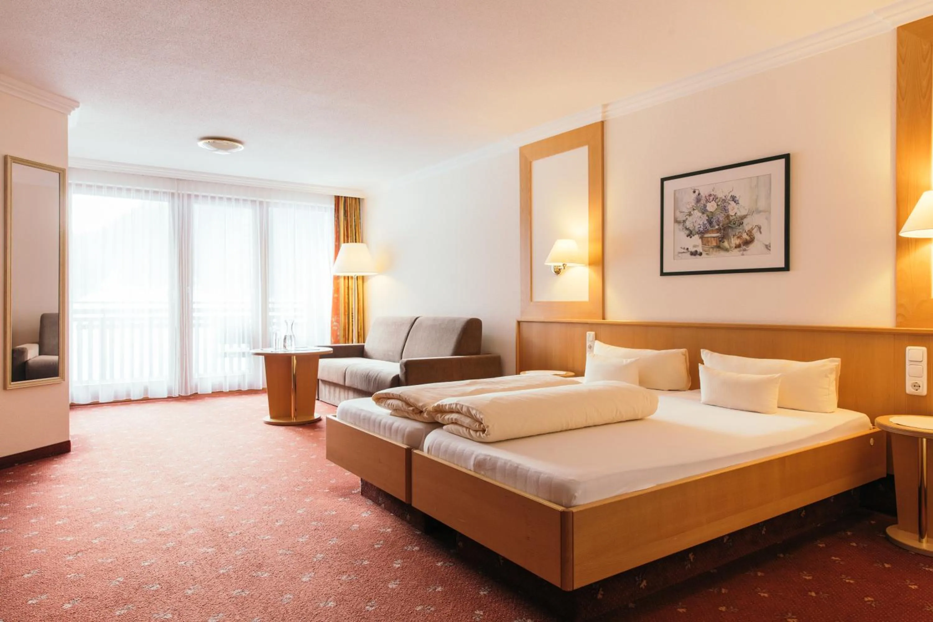 Photo of the whole room, Bed in Hotel Weisseespitze