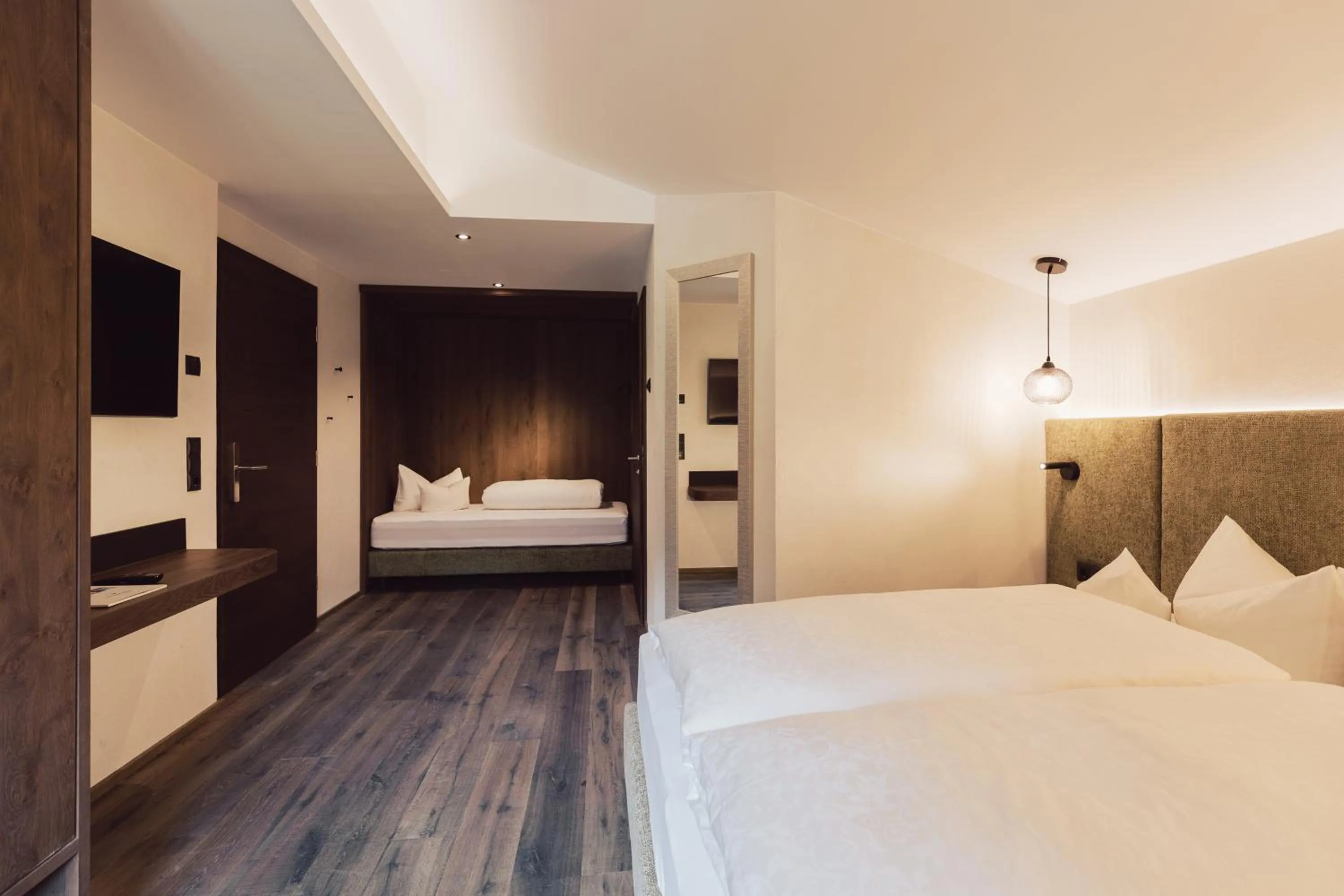 Photo of the whole room, Bed in Hotel Weisseespitze