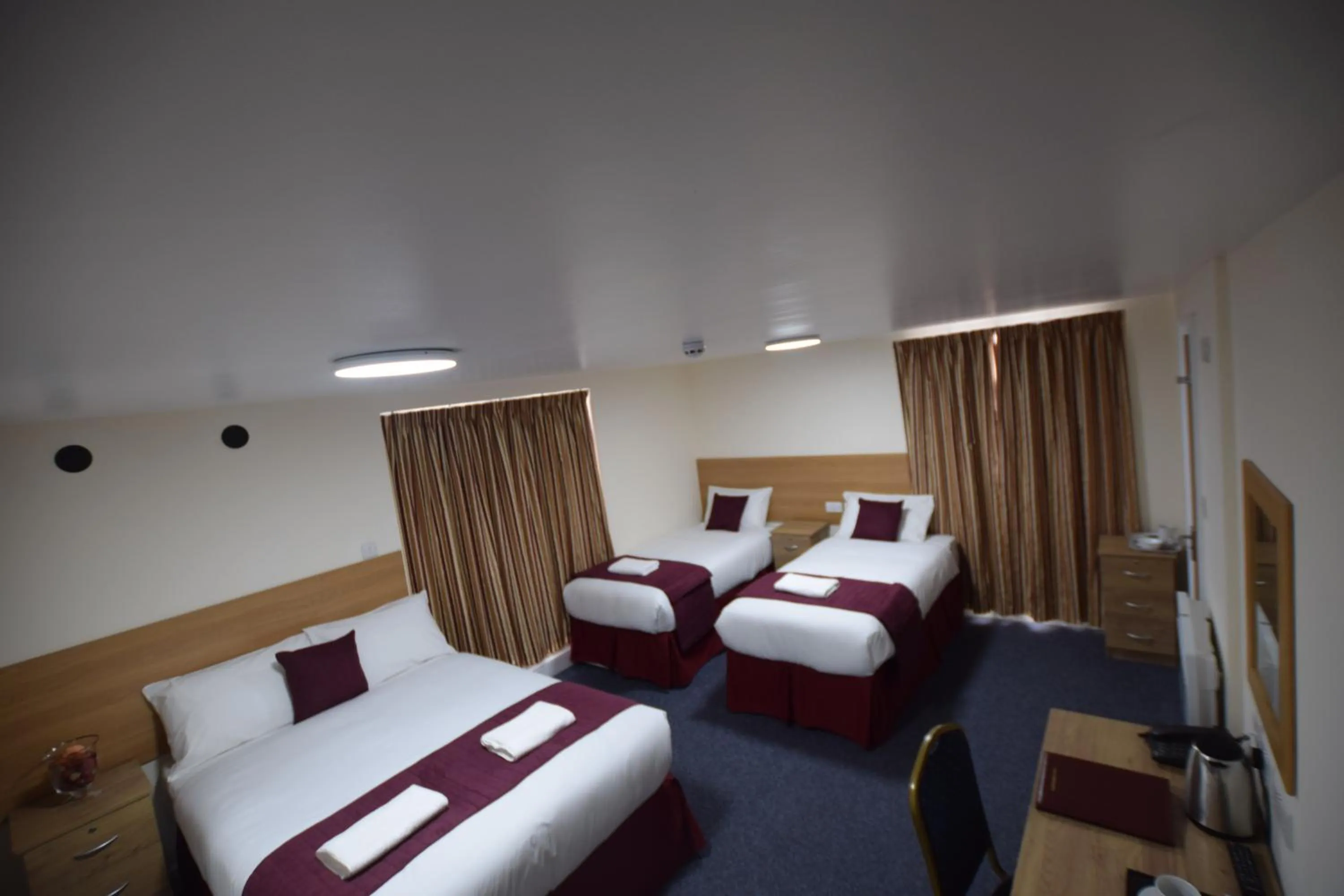 Bedroom, Bed in PremierLux Serviced Apartments