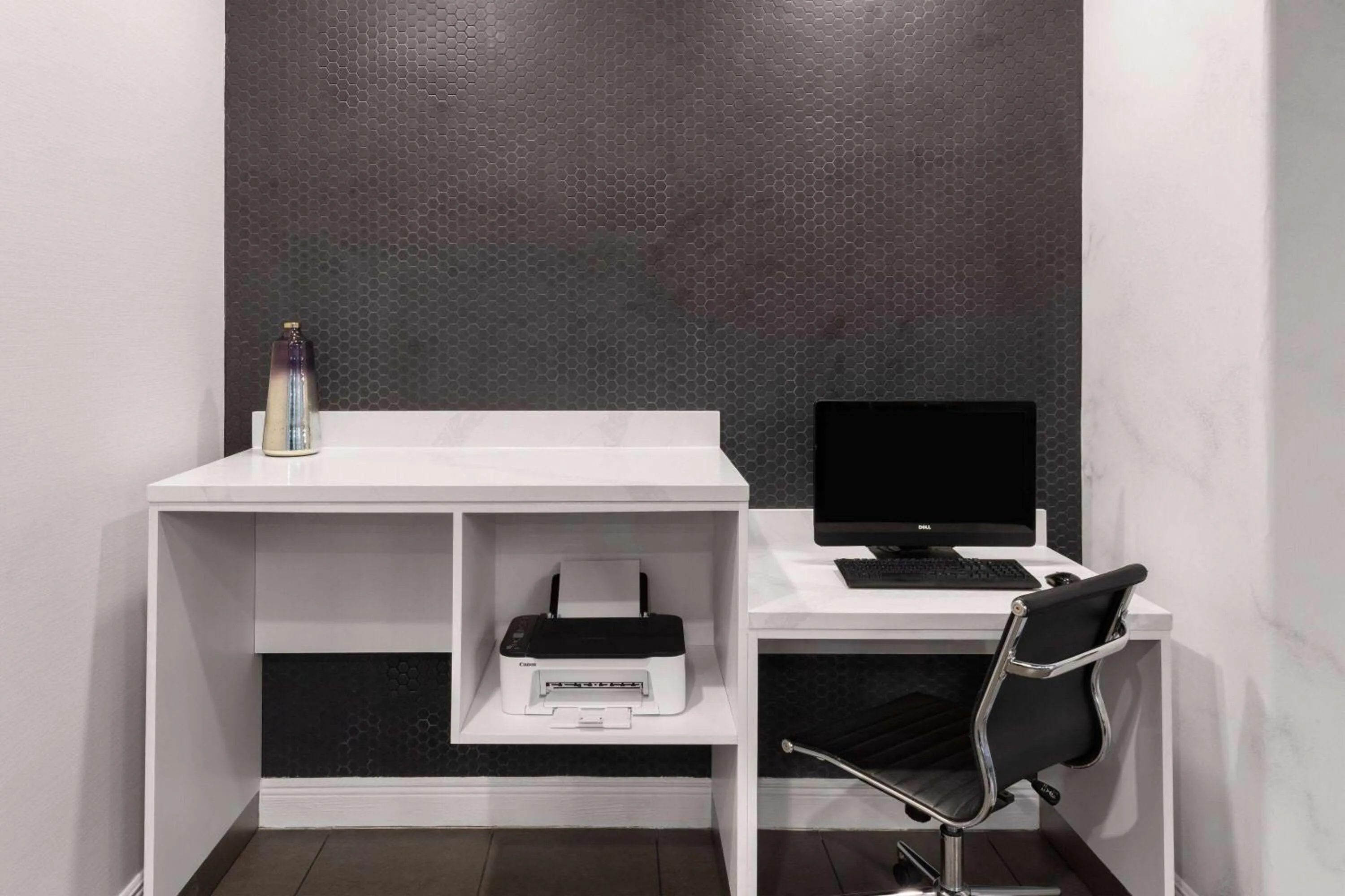 Business facilities in La Quinta by Wyndham Austin - Cedar Park