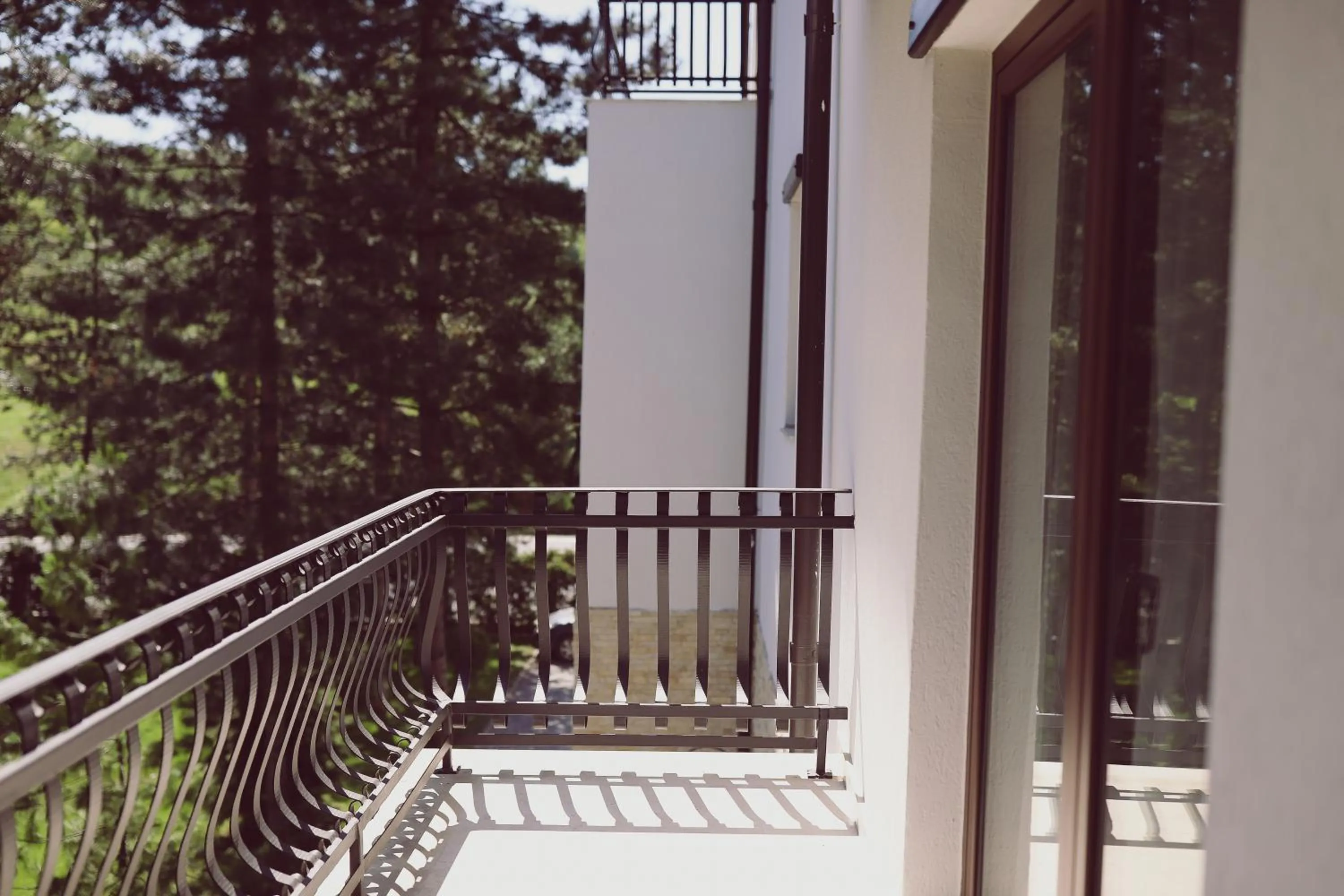 Spring in Hotel Helen