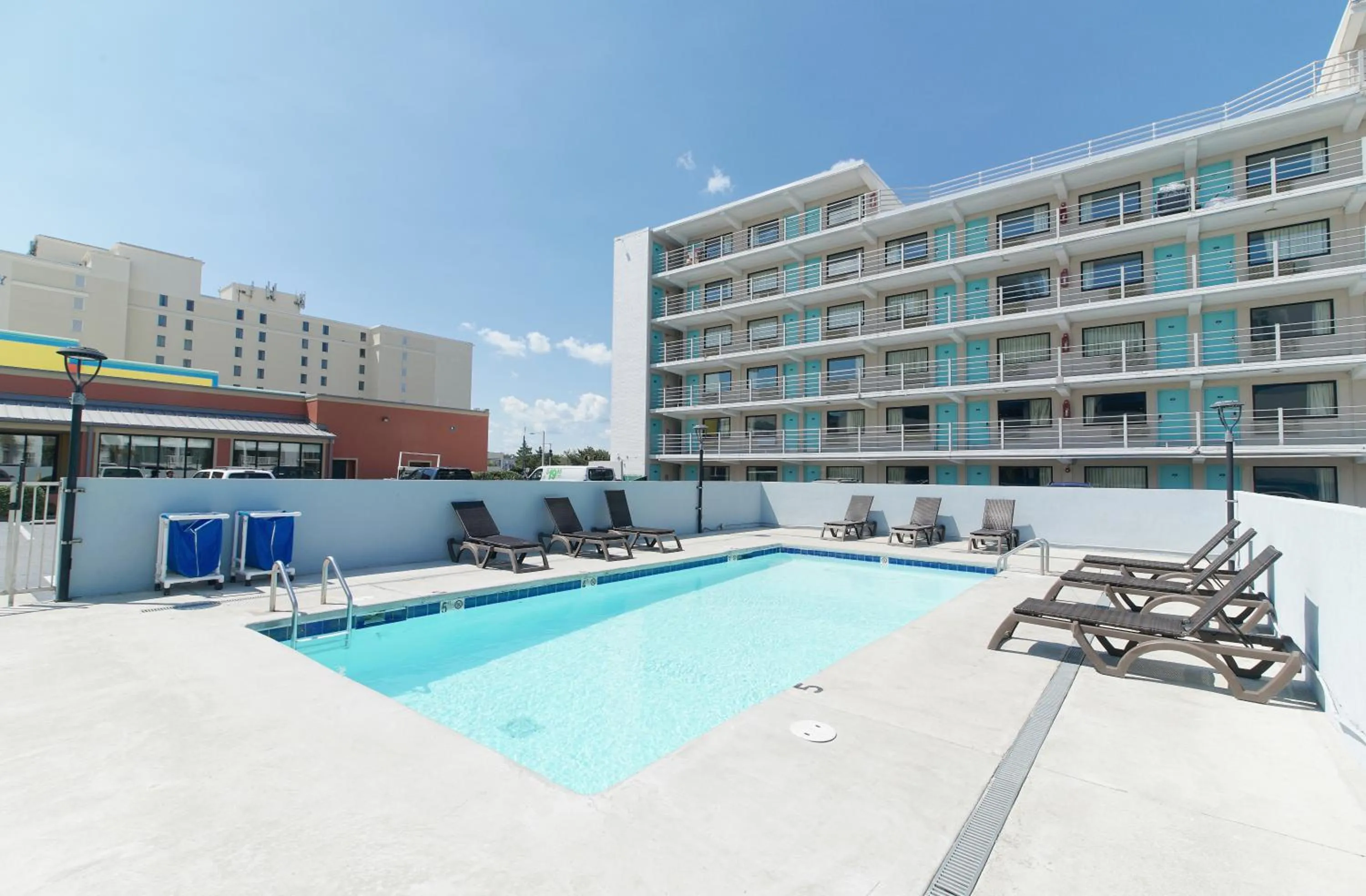 Property building in Howard Johnson by Wyndham Virginia Beach At The Beach