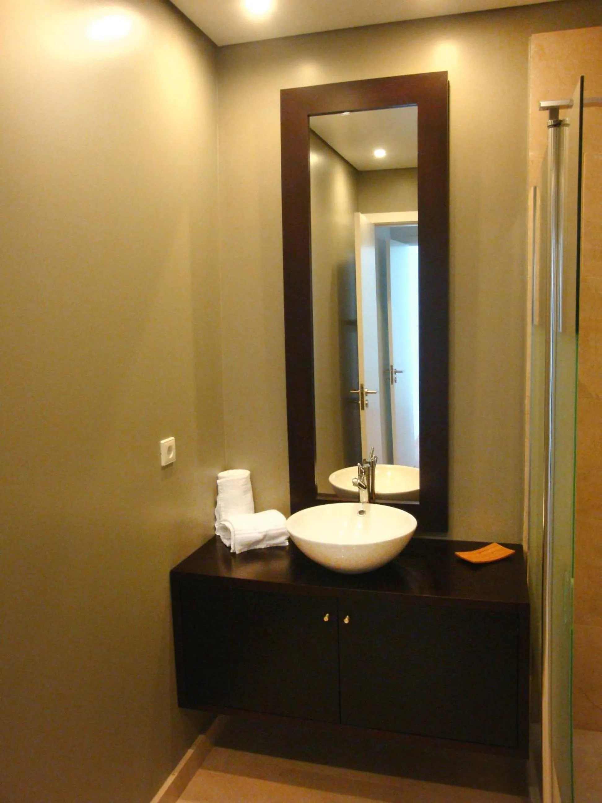 Bathroom in My Place - Lisbon Lounge Suites
