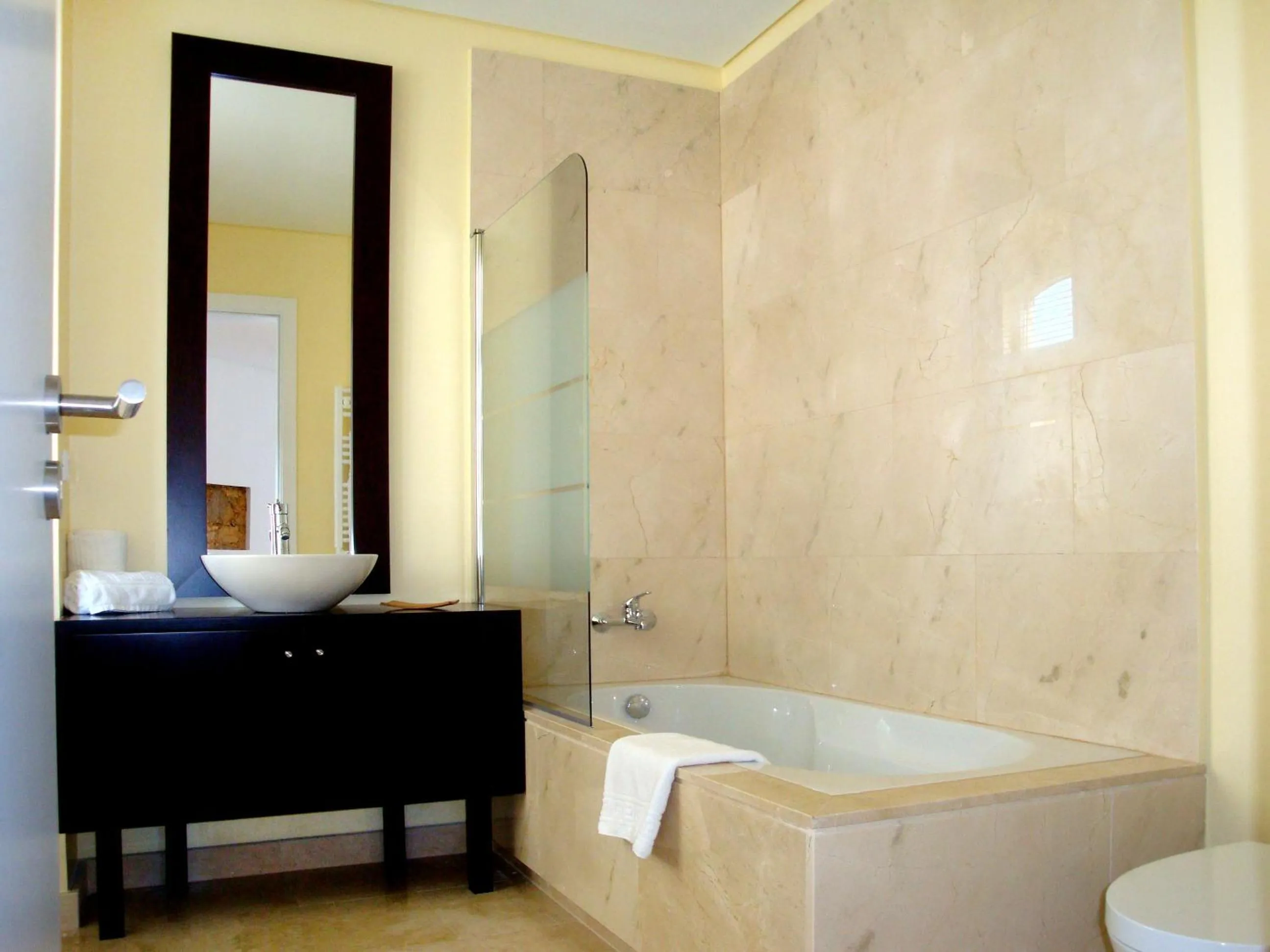 Bathroom in My Place - Lisbon Lounge Suites