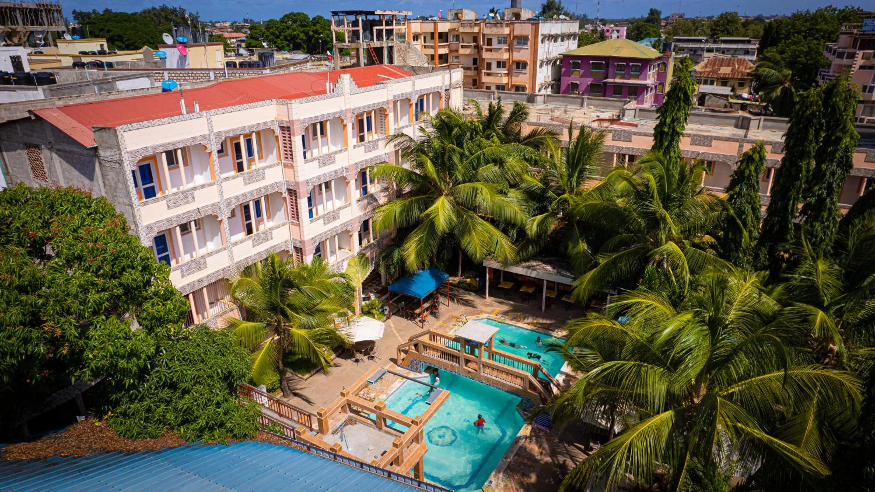 Property building in Premier Guest Residence Hotel