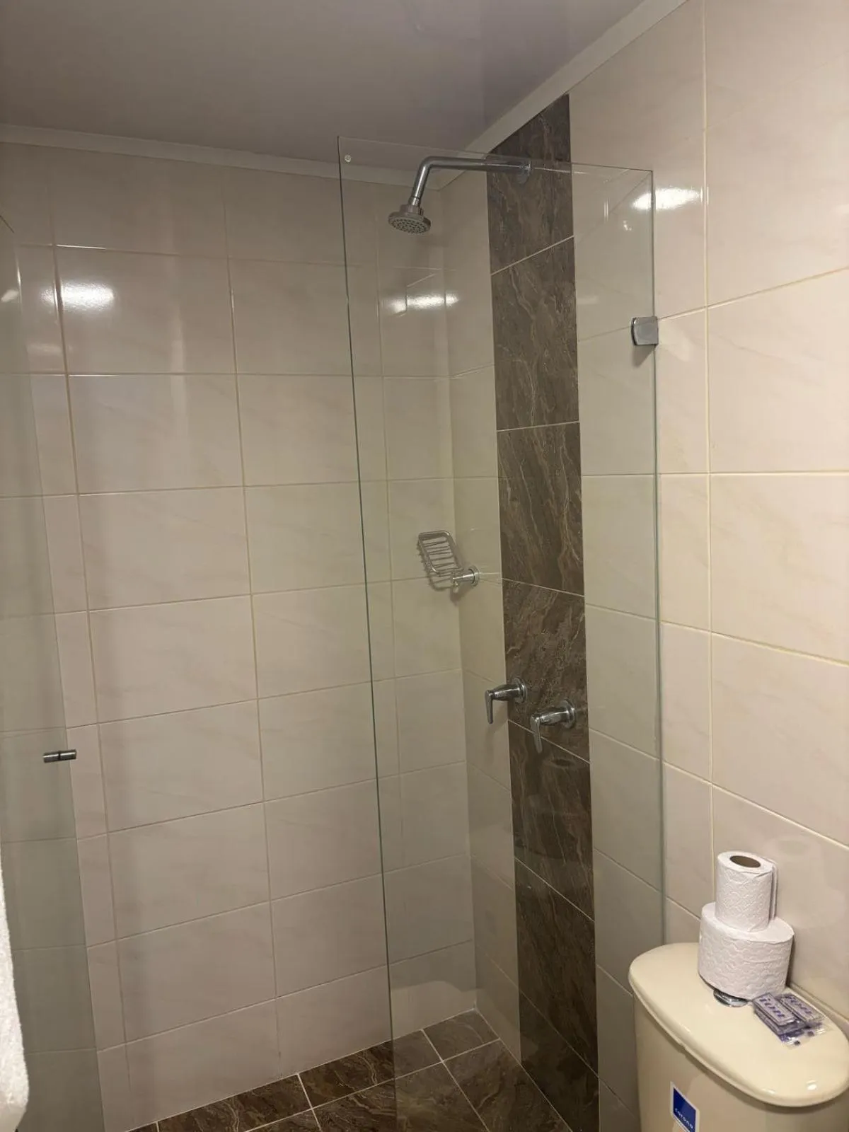 Shower in Hotel Balcones del Estadio