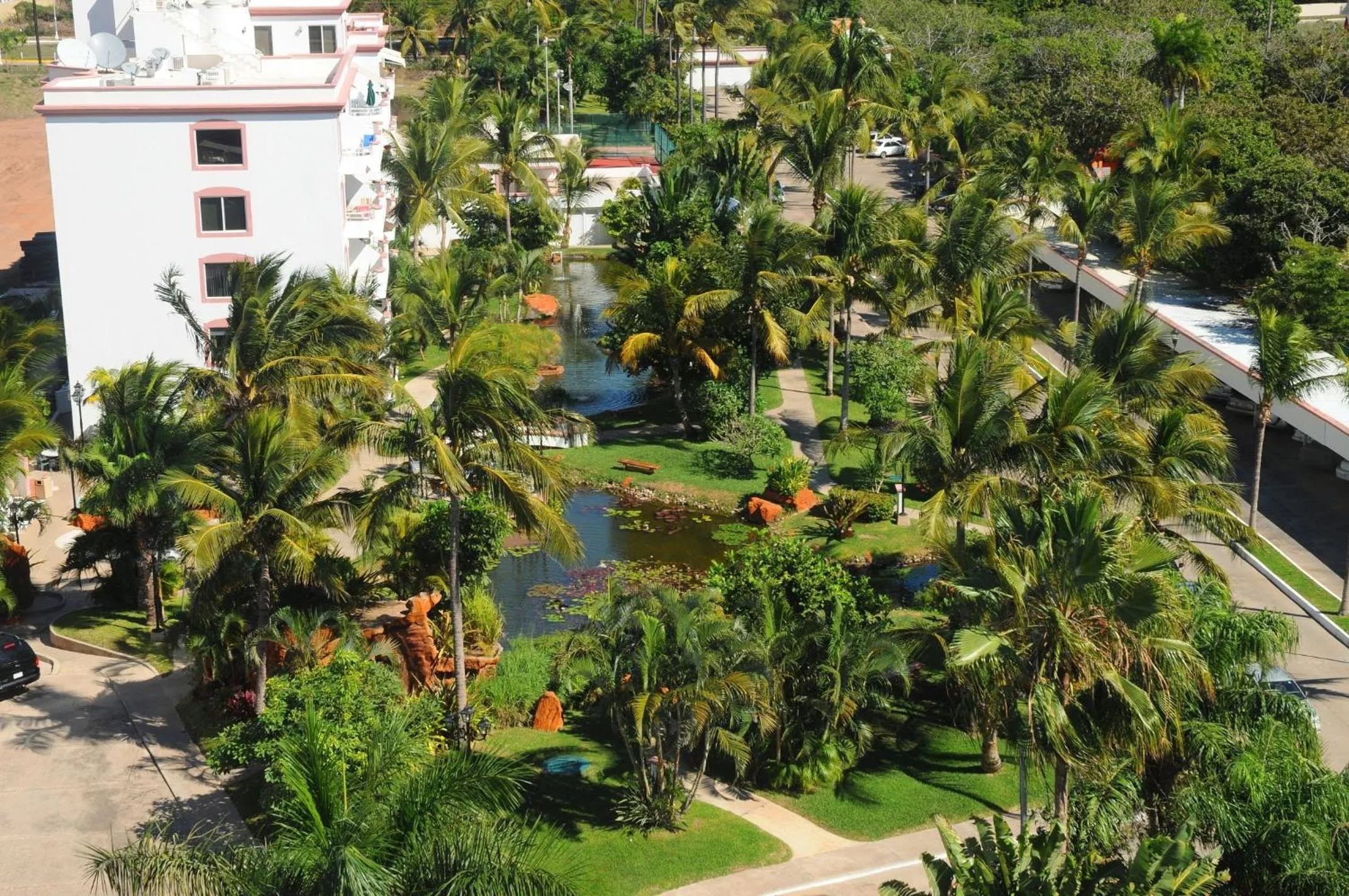 Costa Bonita Resort