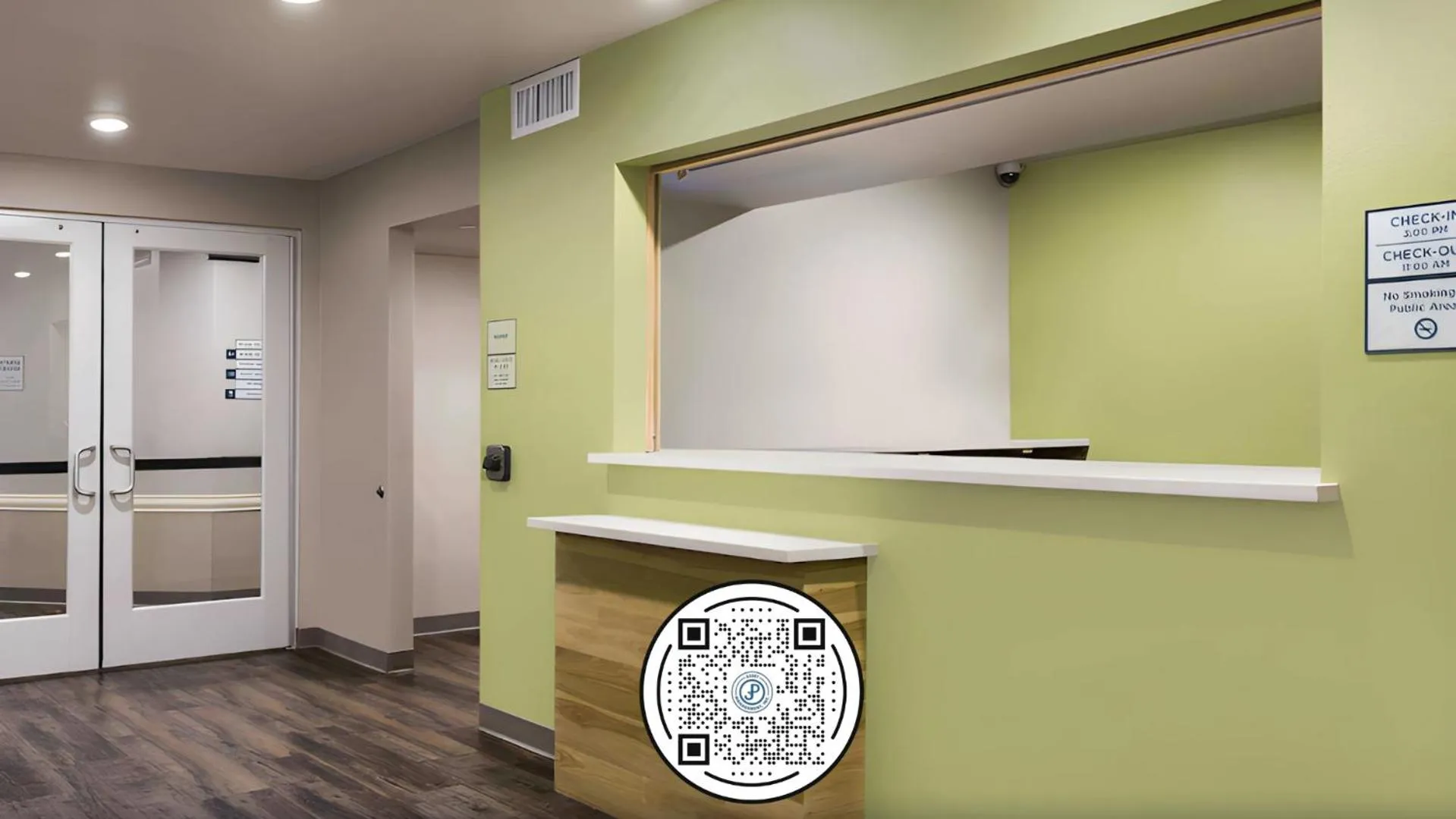 Property building in Woodspring Suites Orlando International Drive