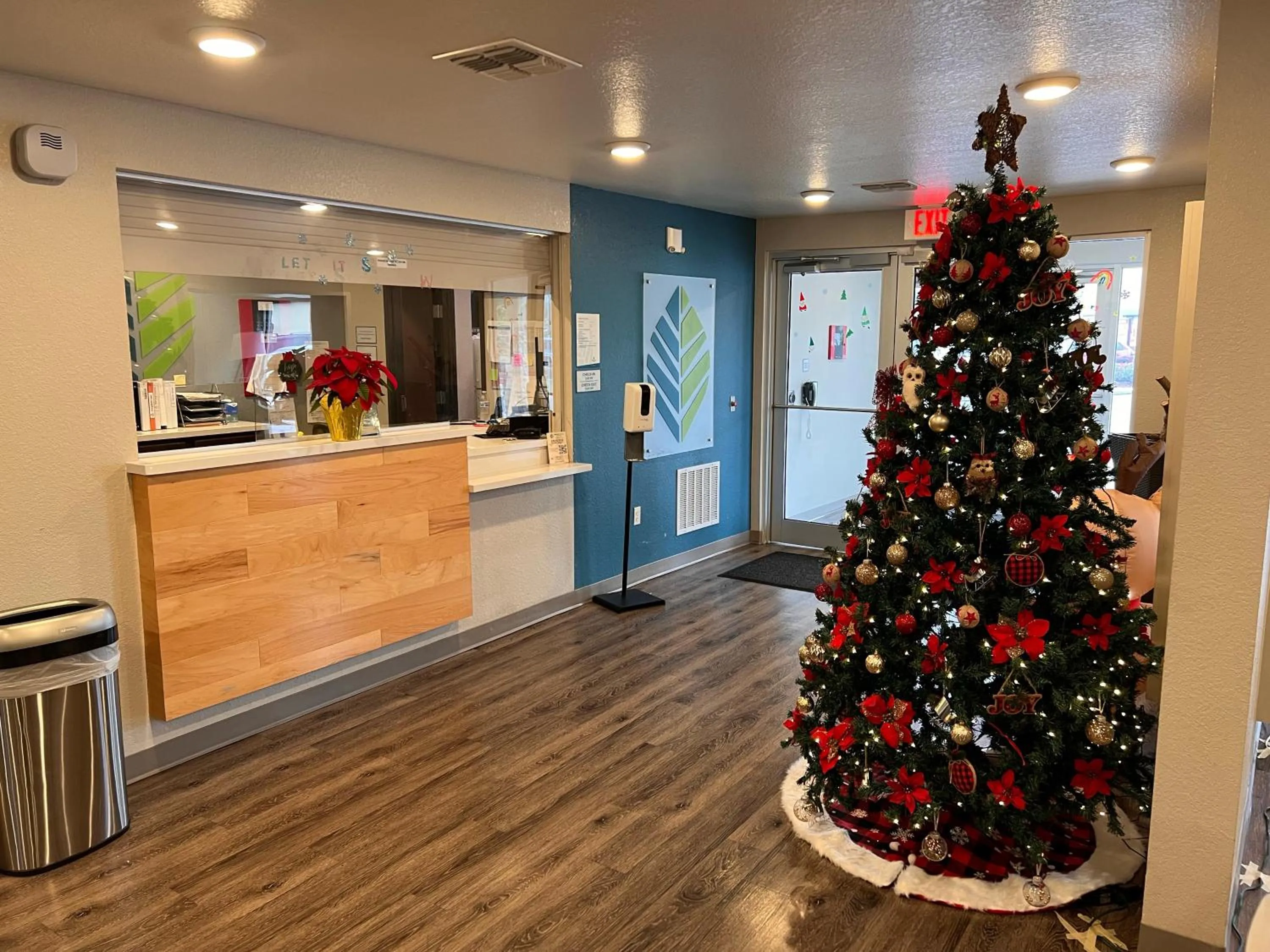 Lobby or reception in Woodspring Suites Orlando International Drive