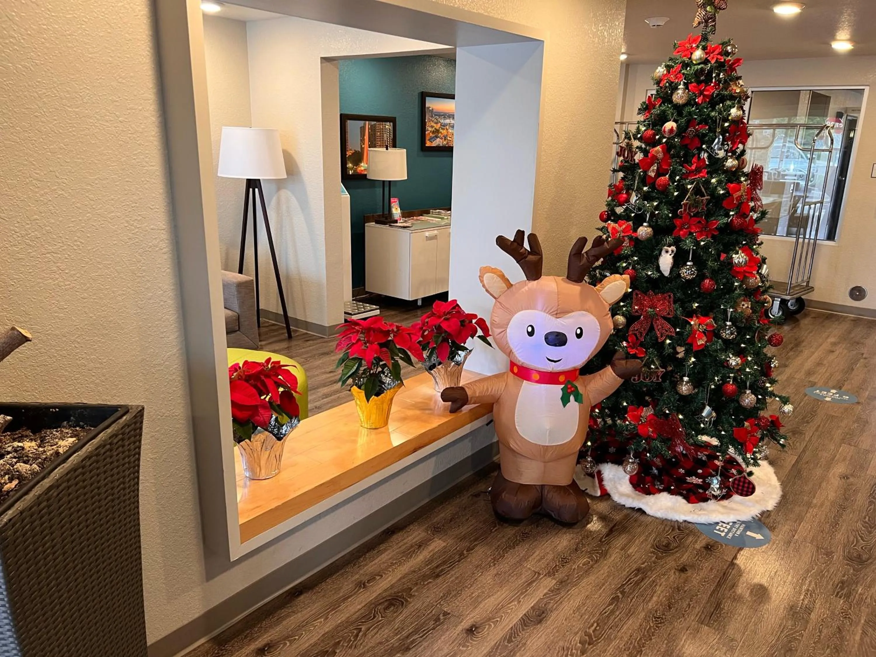 Lobby or reception in Woodspring Suites Orlando International Drive