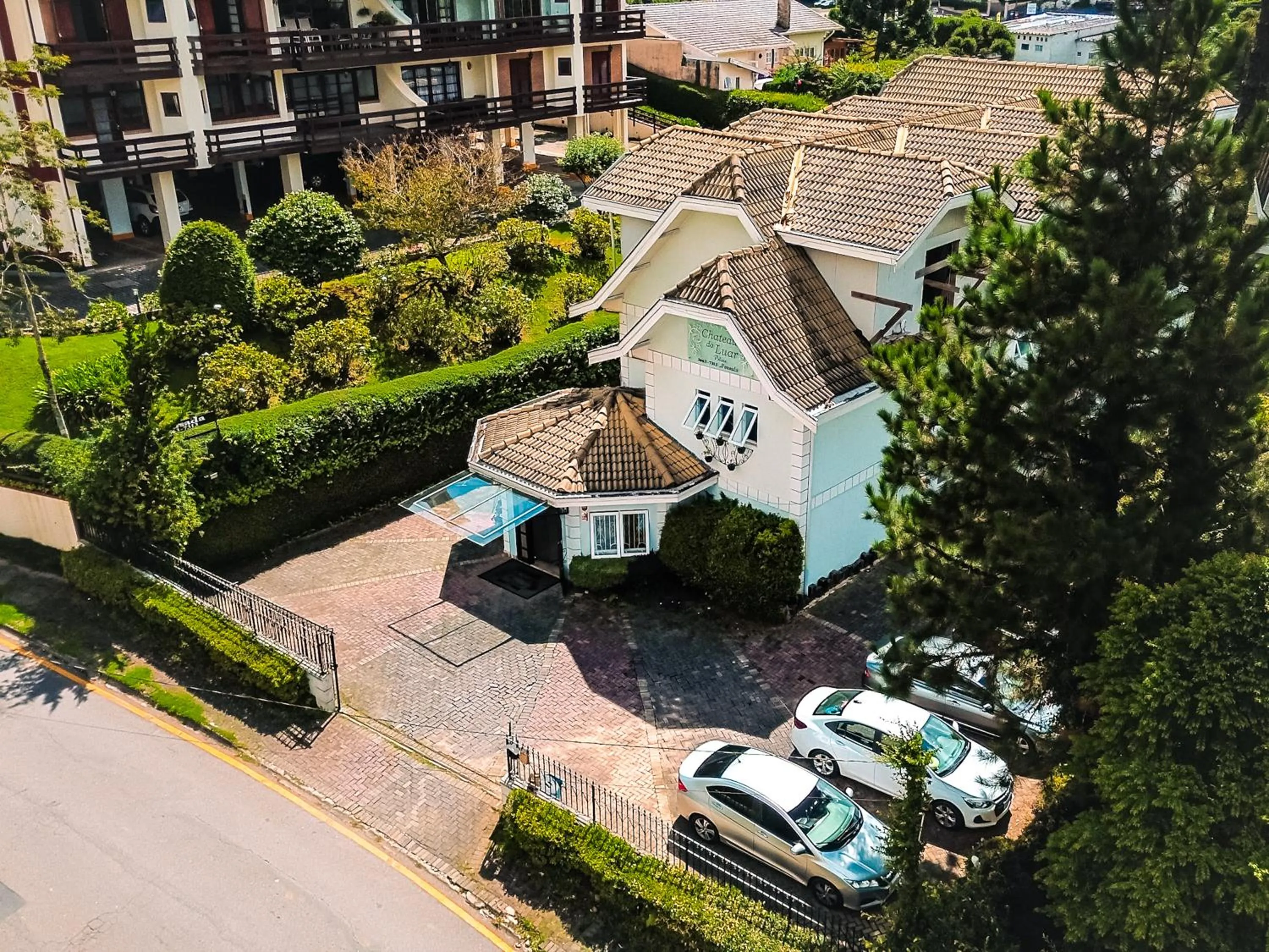 Property building in VELINN Pousada Chateau do Luar Prime