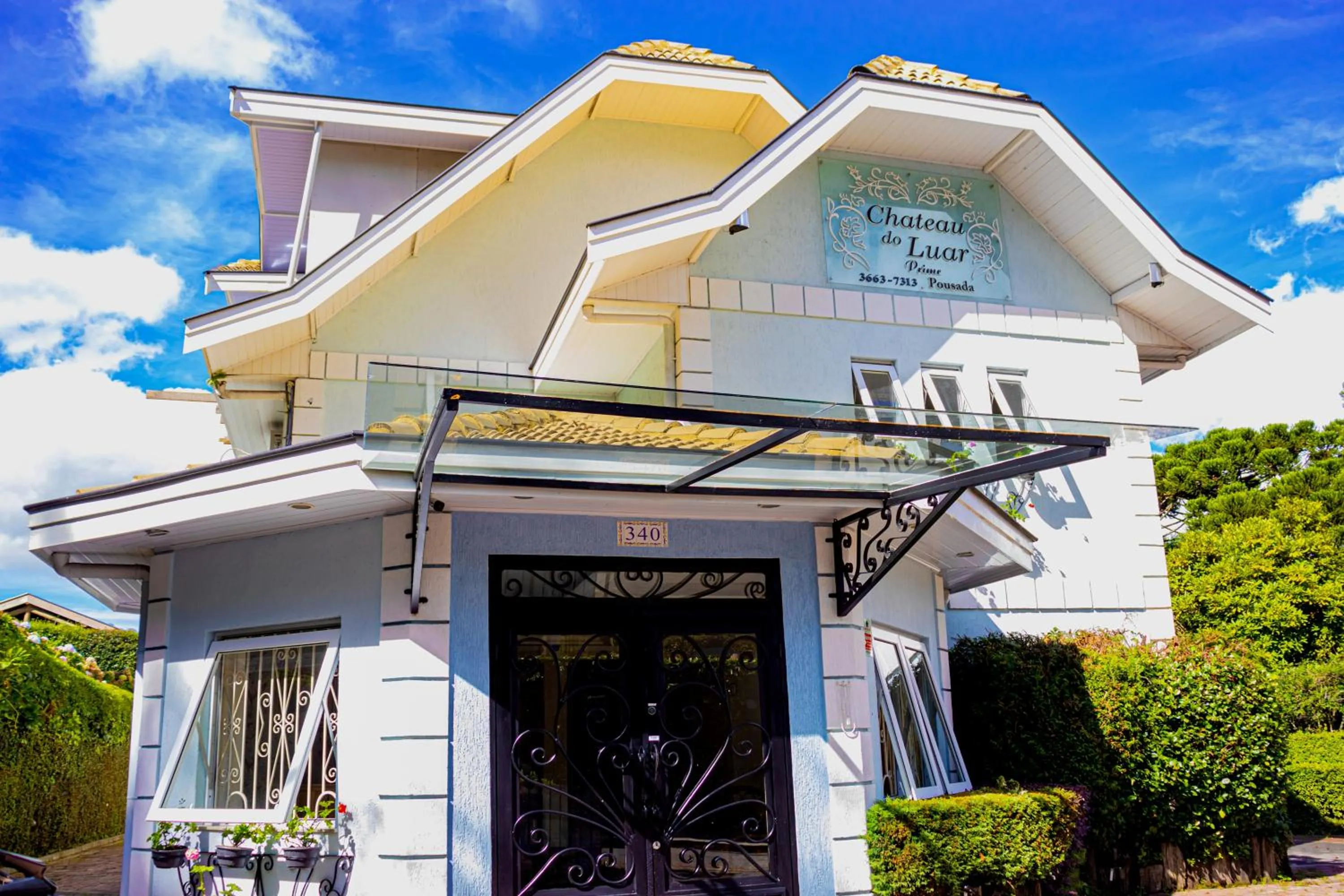 Facade/entrance in VELINN Pousada Chateau do Luar Prime