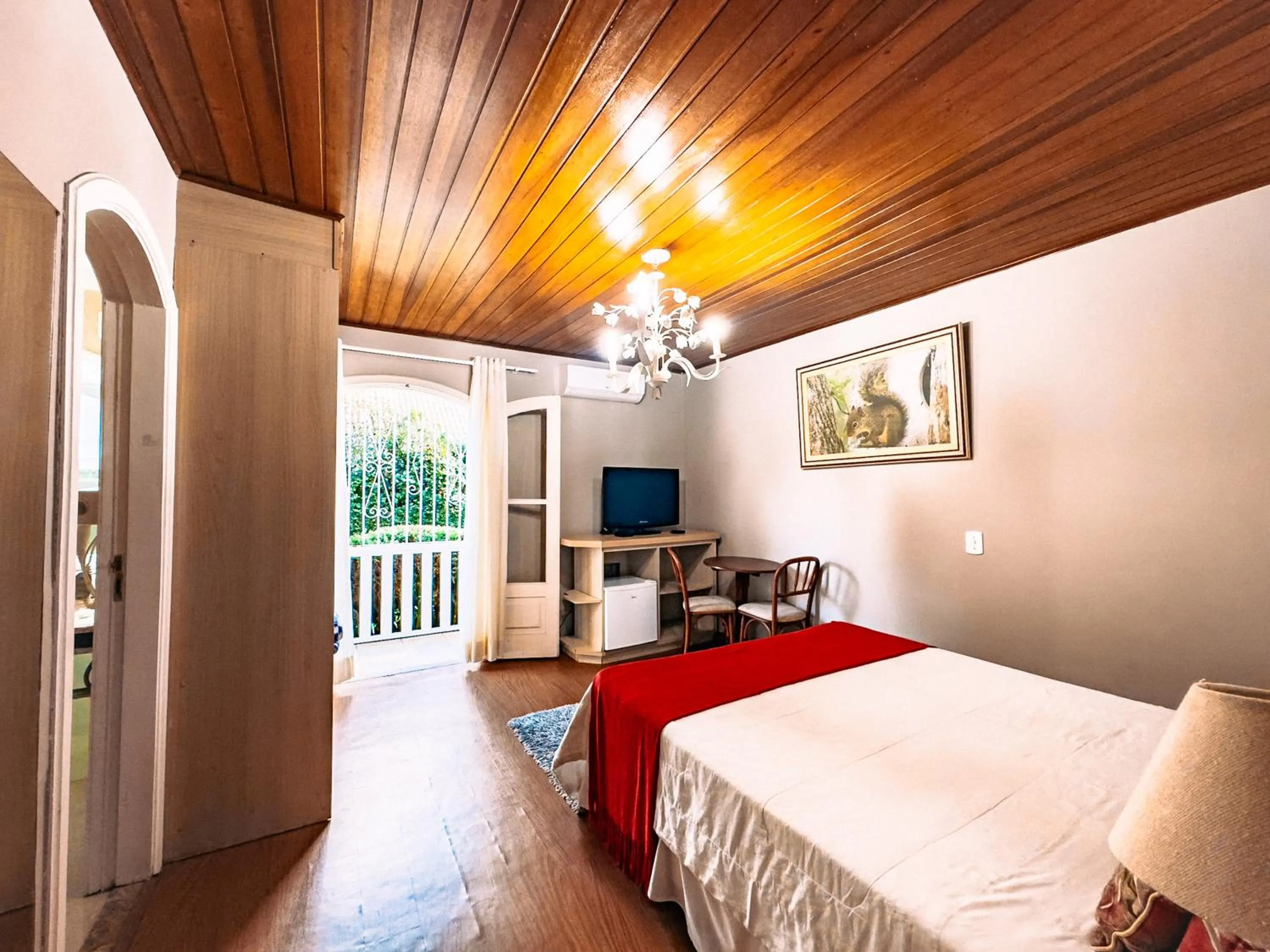 TV and multimedia, Bed in VELINN Pousada Chateau do Luar Prime