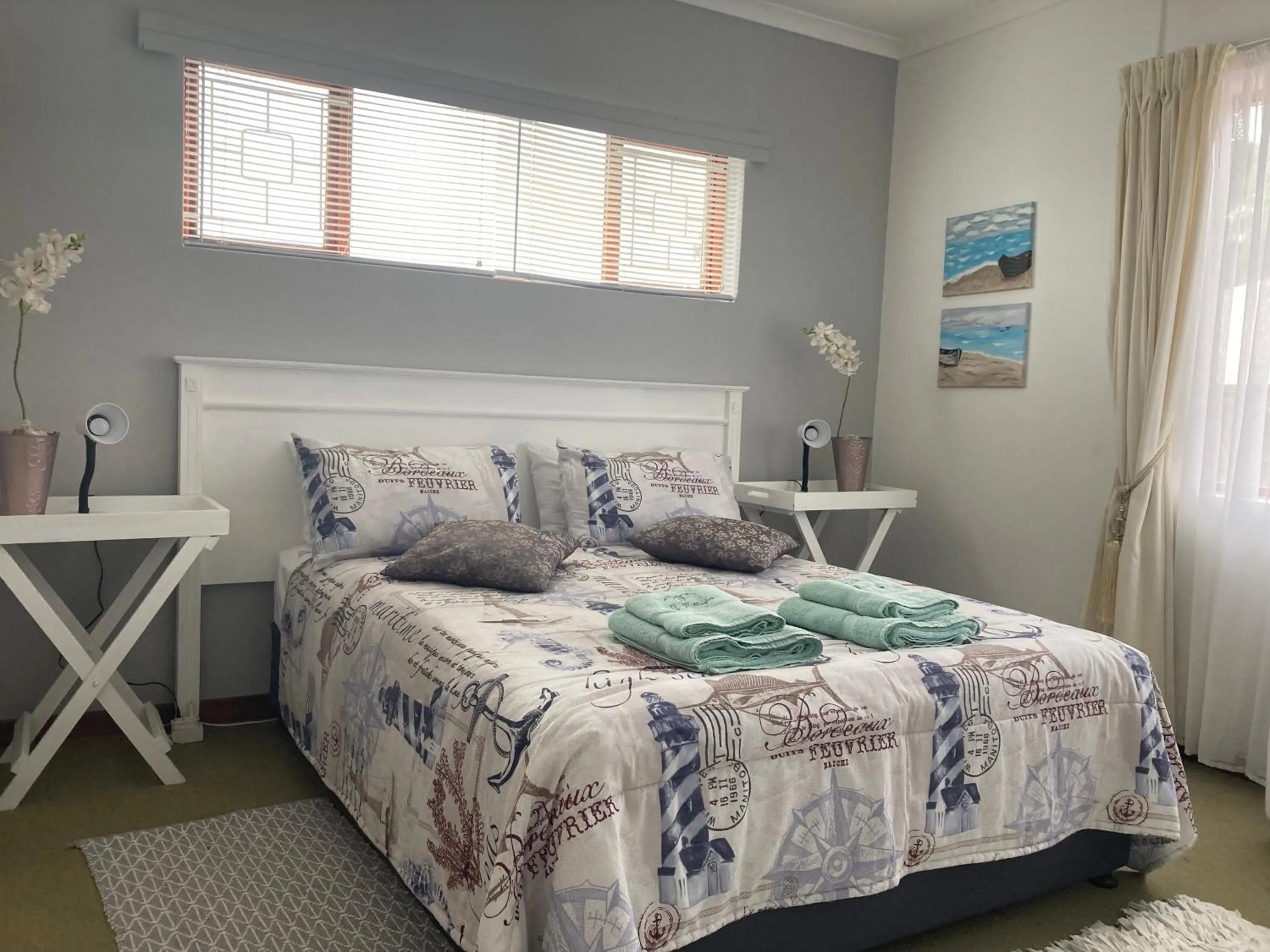 Double Room with Private Bathroom in 57 On Wellington Accommodation