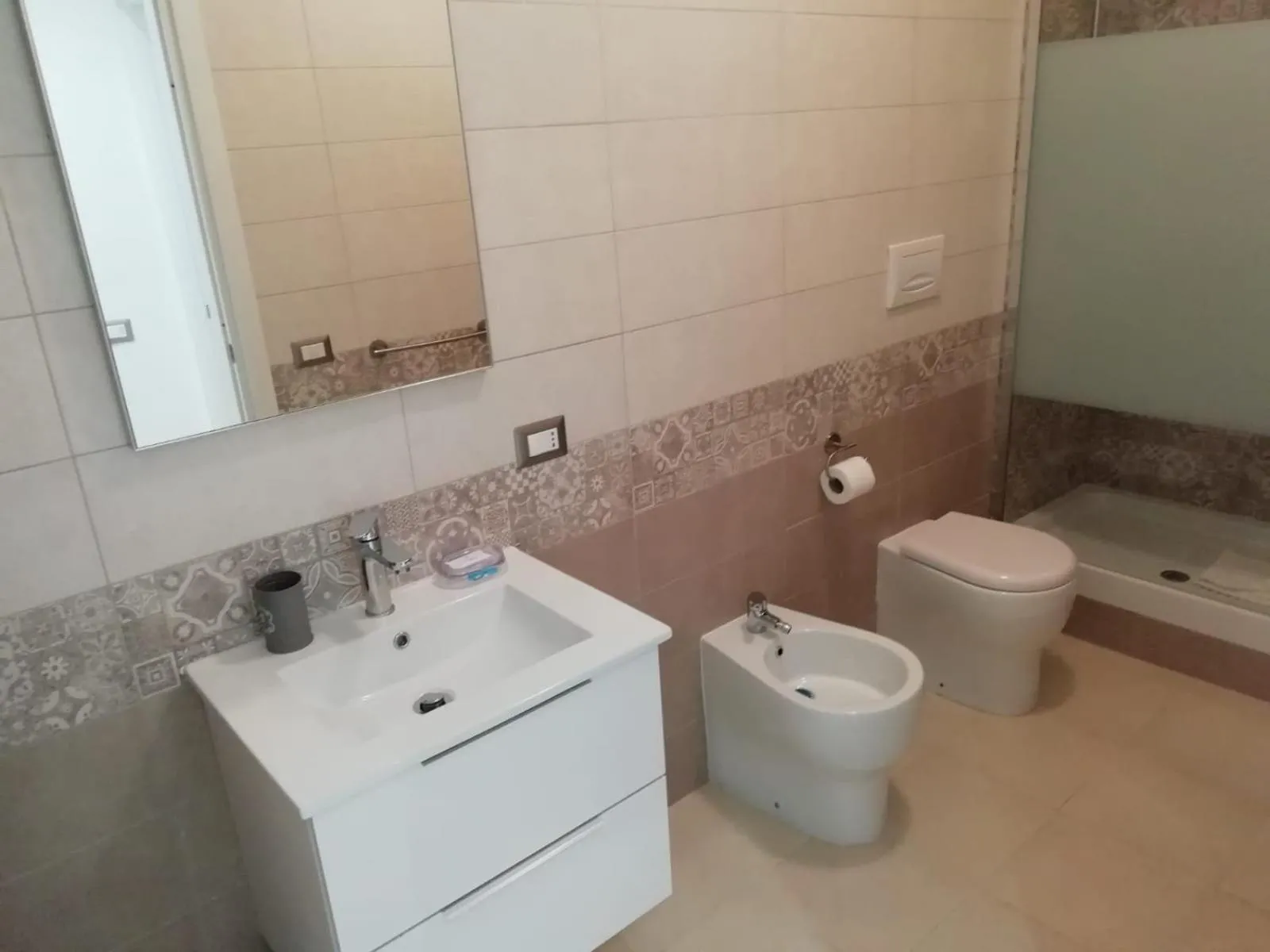 Bathroom in Rita a Trastevere