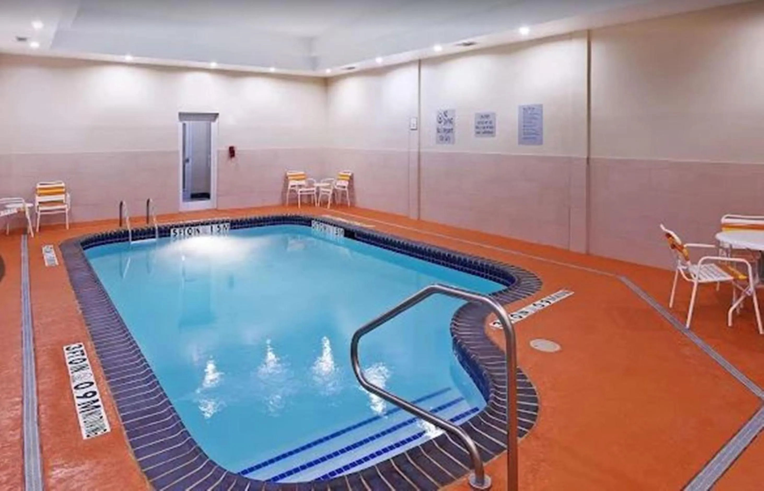  in La Quinta by Wyndham Marshall