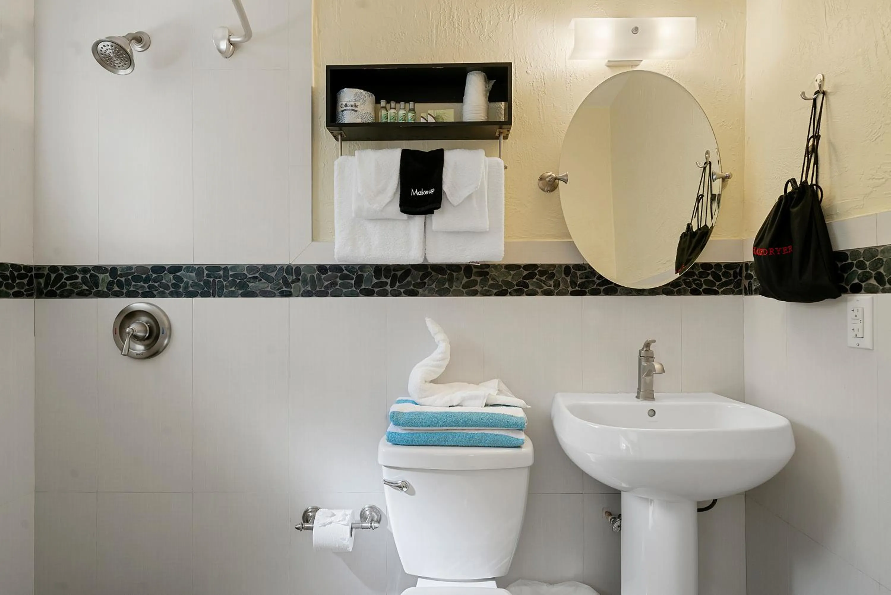 Bathroom in Coconut Bay Resort - Key Largo