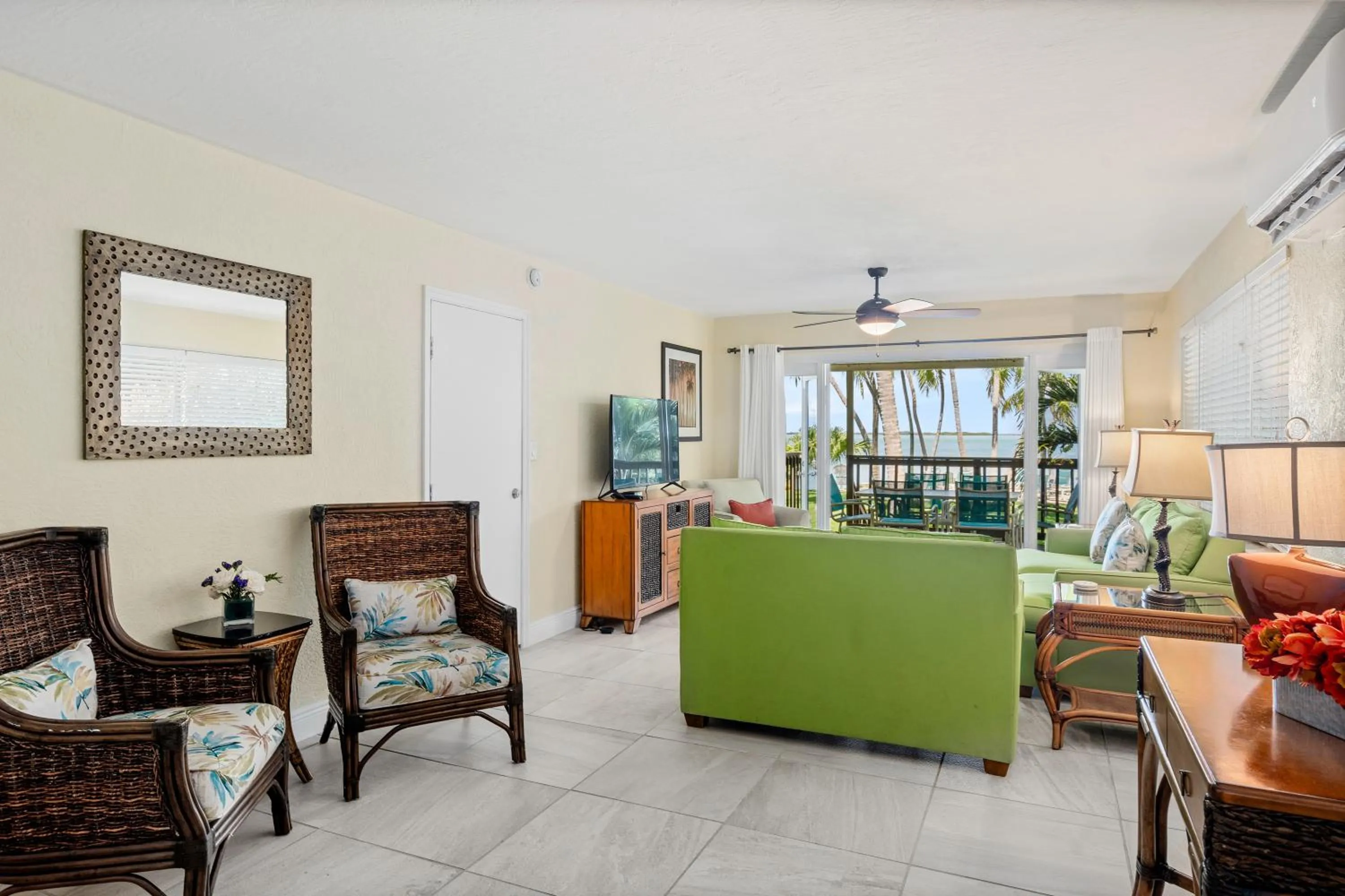 Living room in Coconut Bay Resort - Key Largo