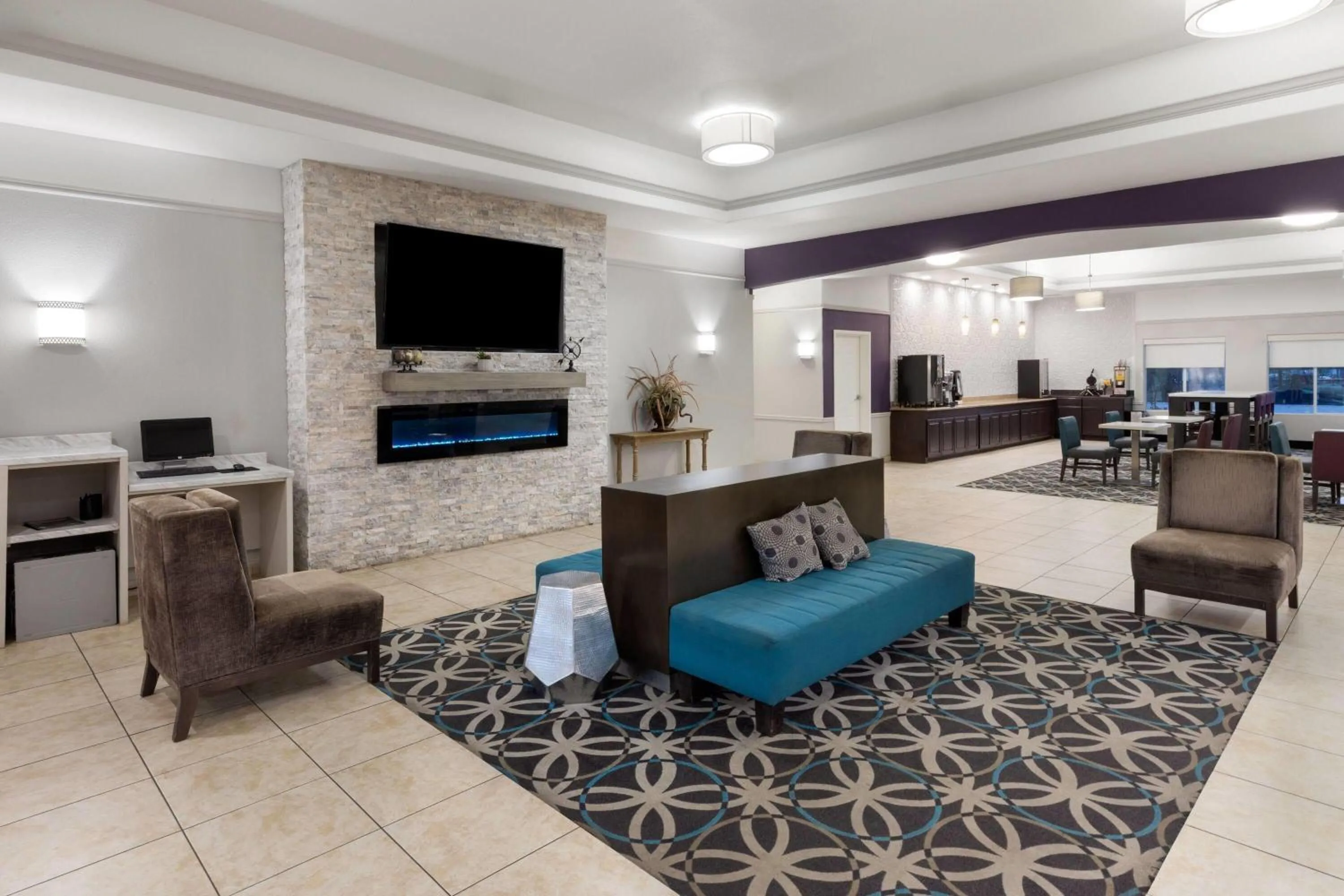 Lobby or reception in La Quinta by Wyndham Brownwood