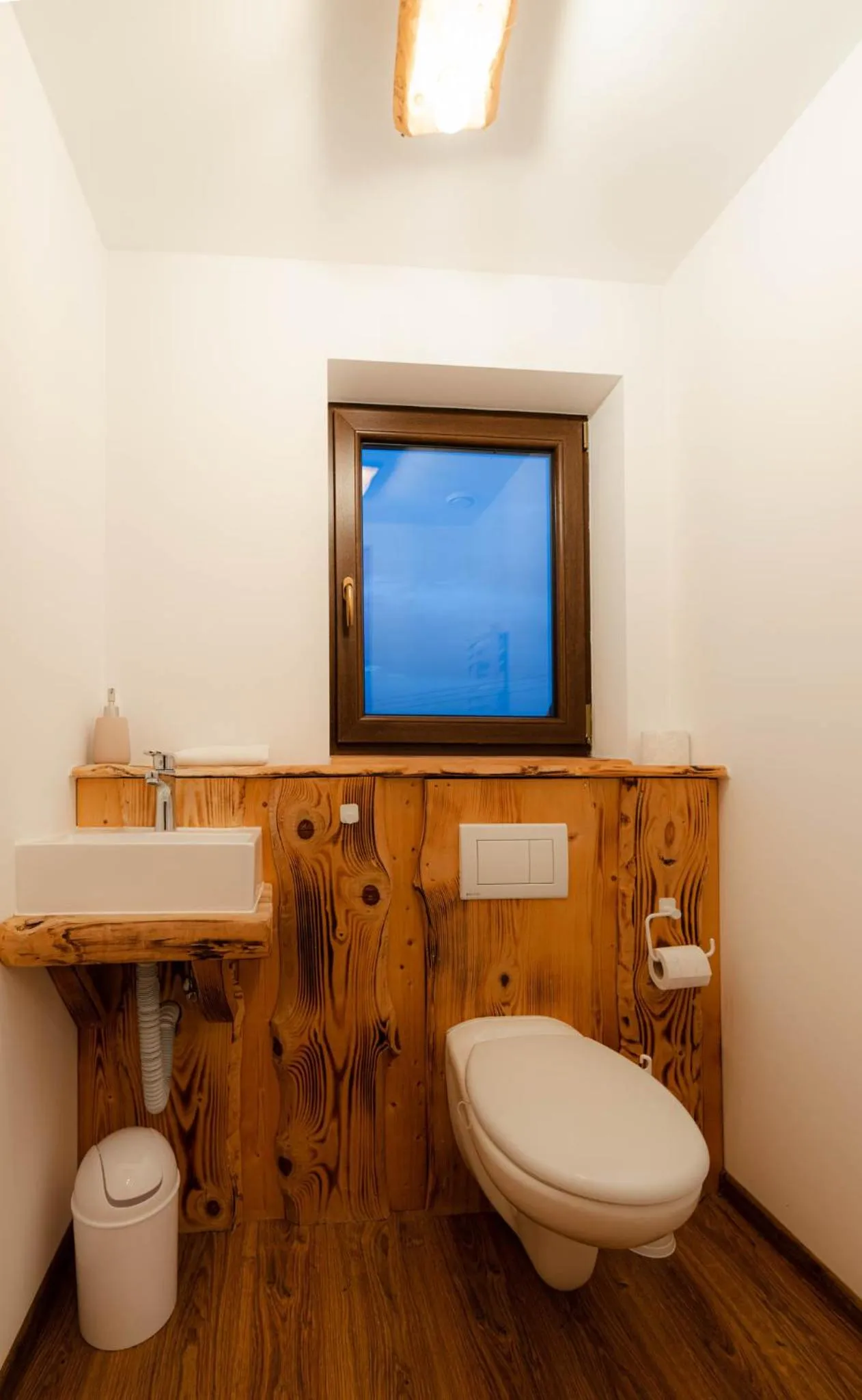 Toilet in Domki Pod Wulkanem