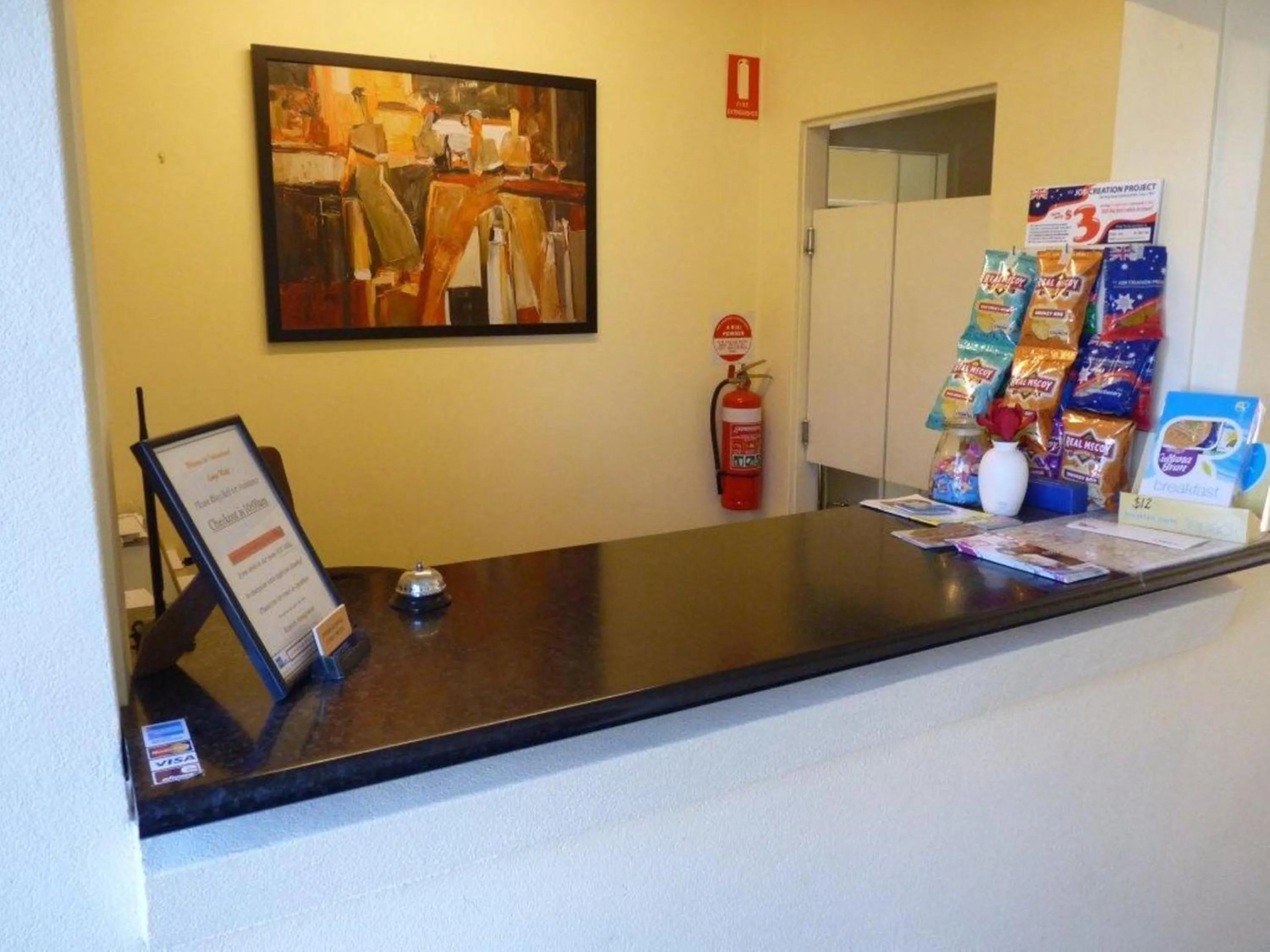 Lobby or reception in International Lodge Motel