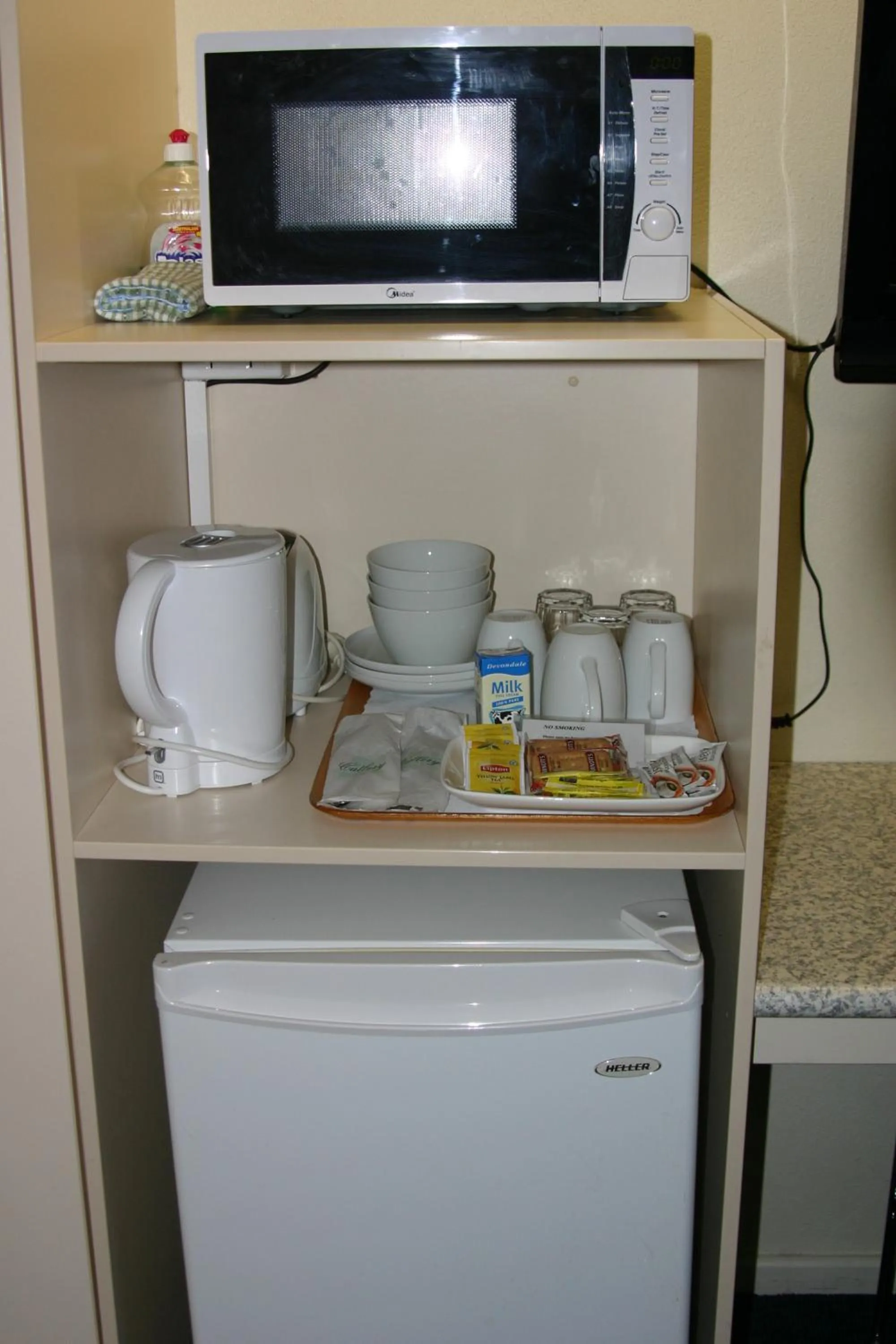 Coffee/tea facilities in International Lodge Motel