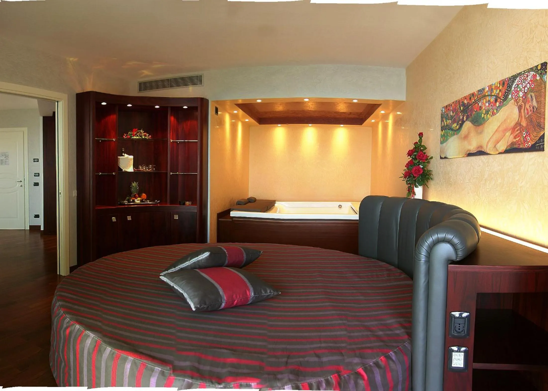 Bed in Cefalù Sea Palace