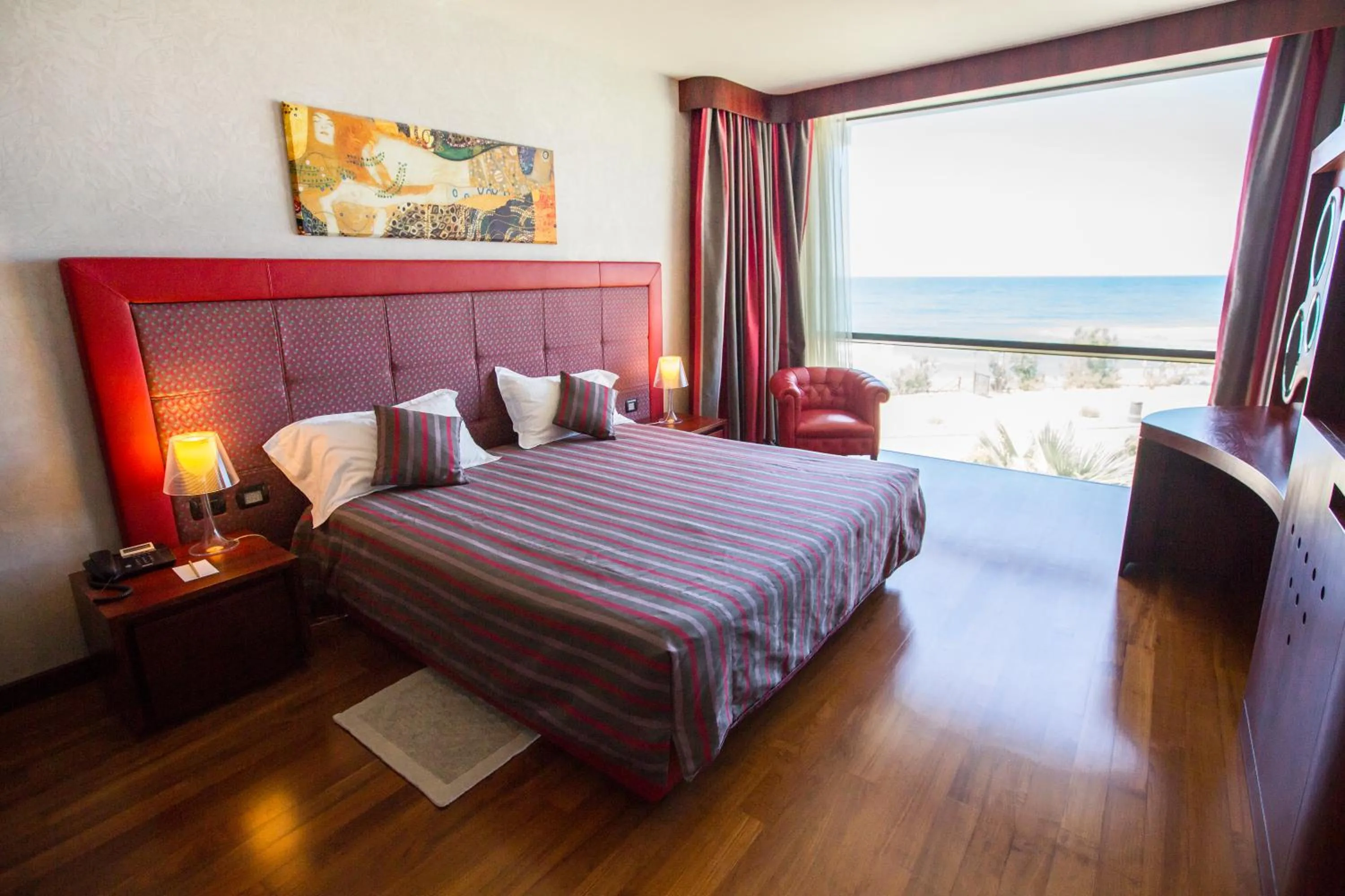 Bed in Cefalù Sea Palace