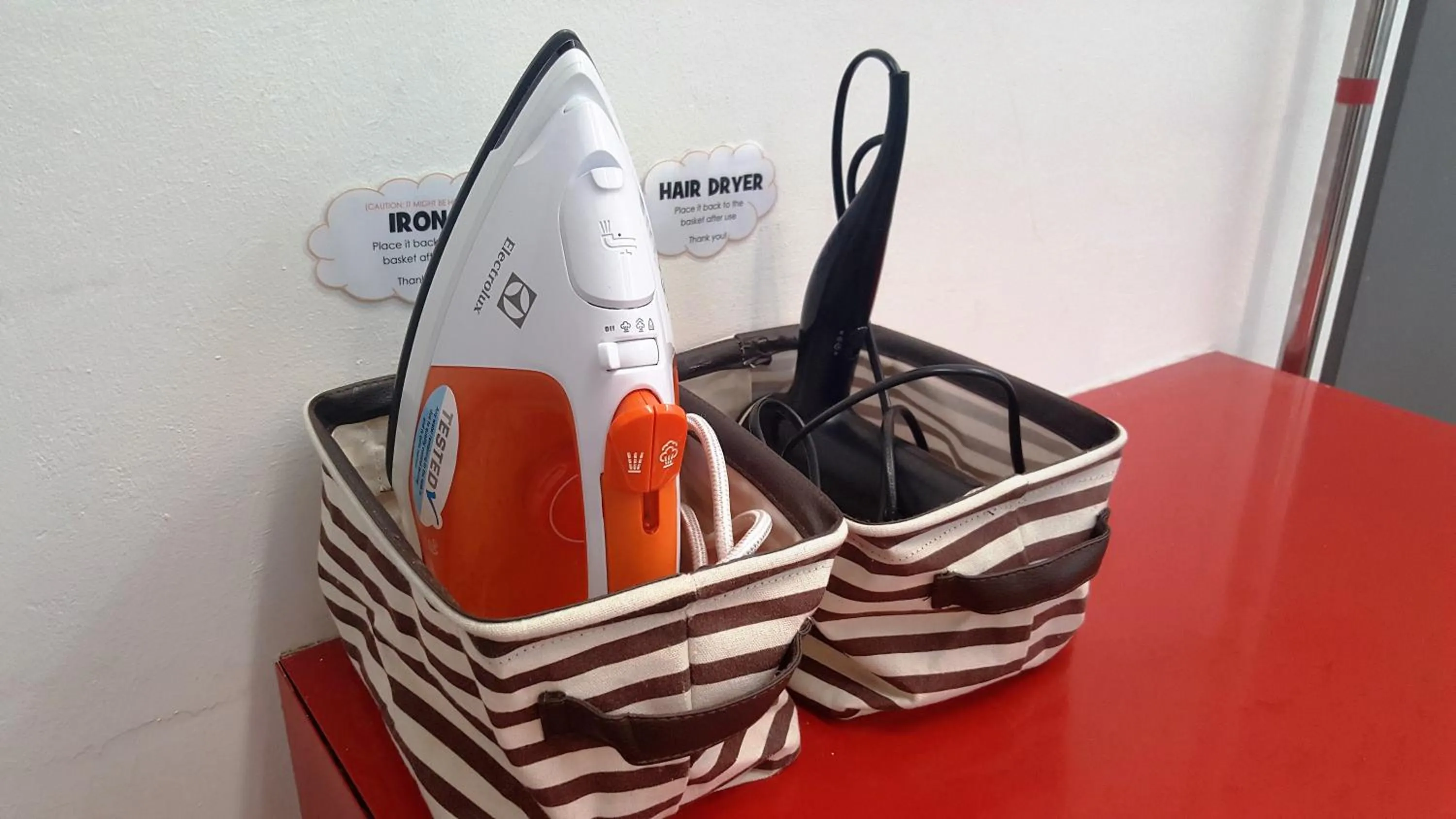 Living room in Meadows Hostel