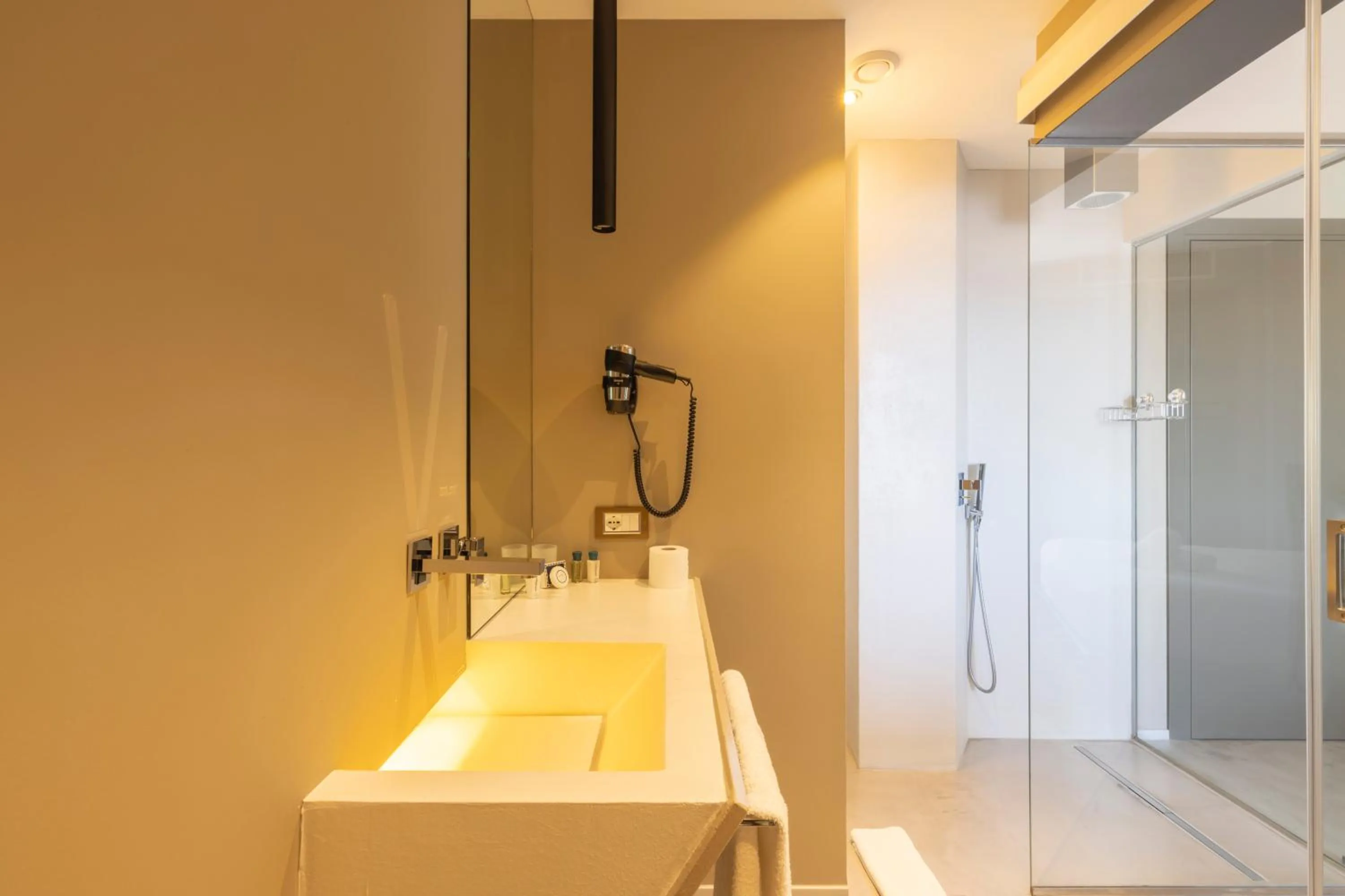 Bathroom in Milestone