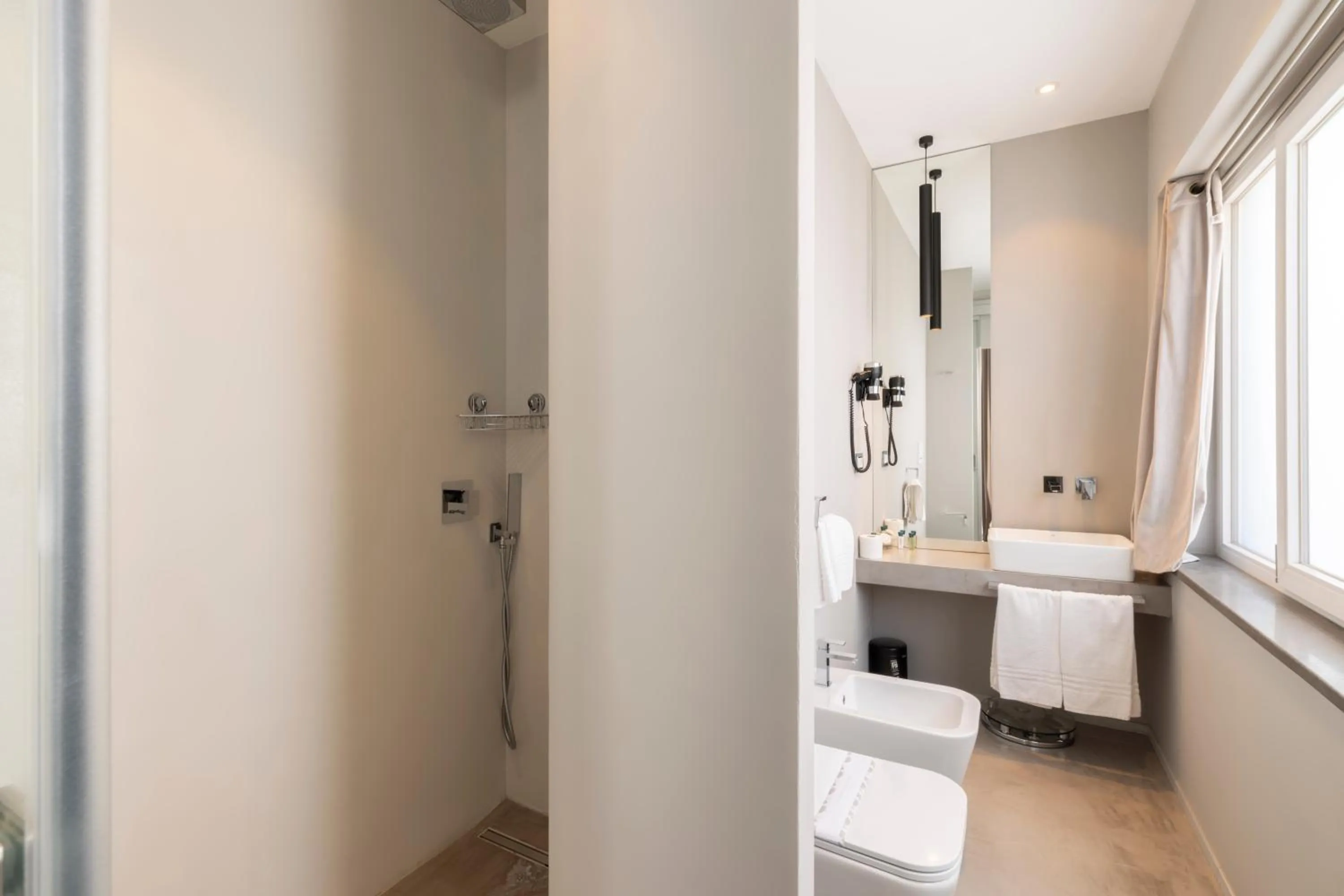 Bathroom in Milestone