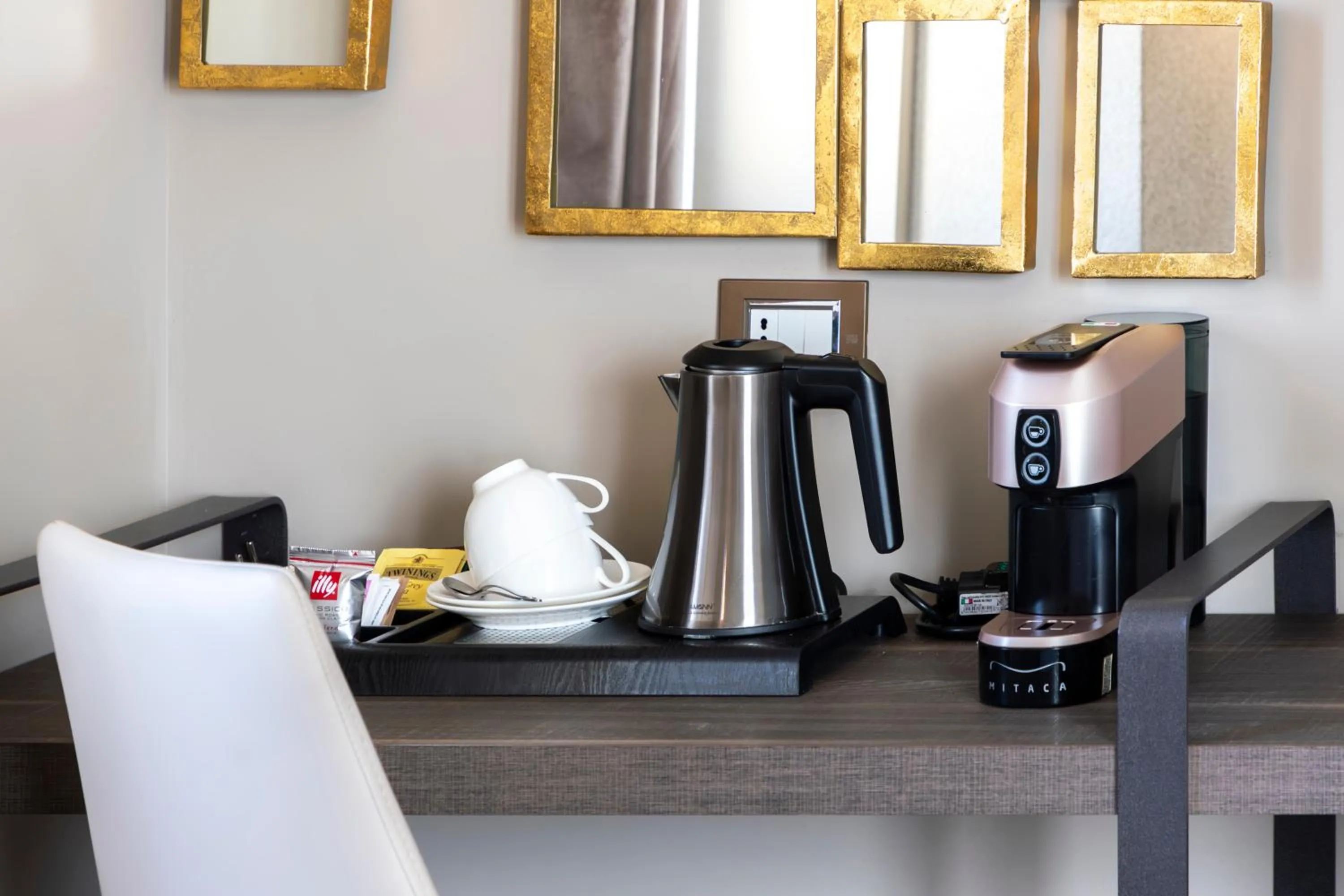 Coffee/tea facilities in Milestone