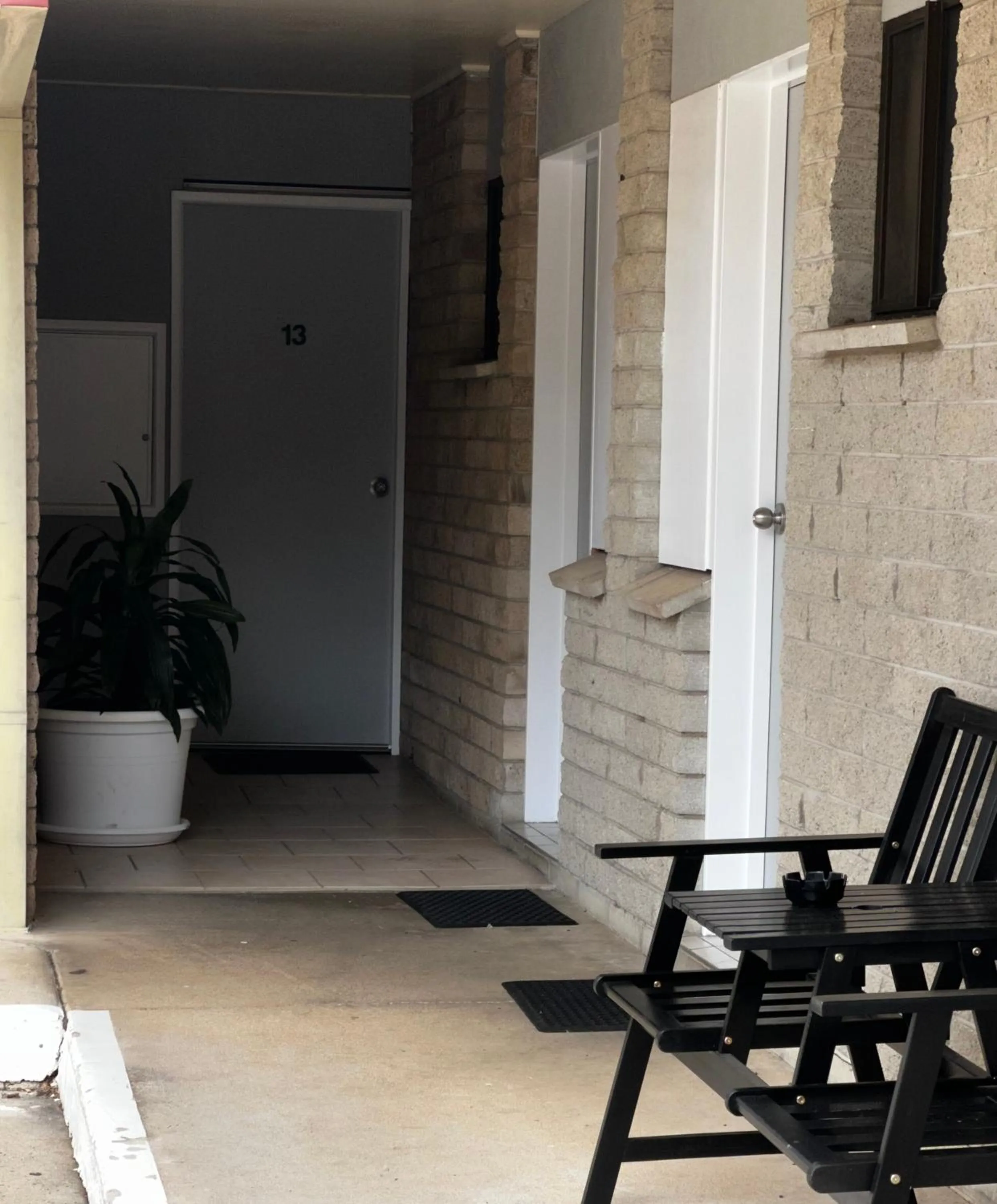 Property building in Murgon Motor Inn