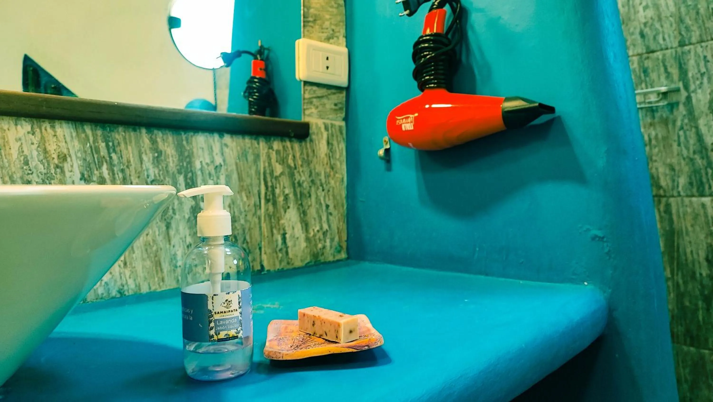 hair dryier in YVY CASA HOTEL