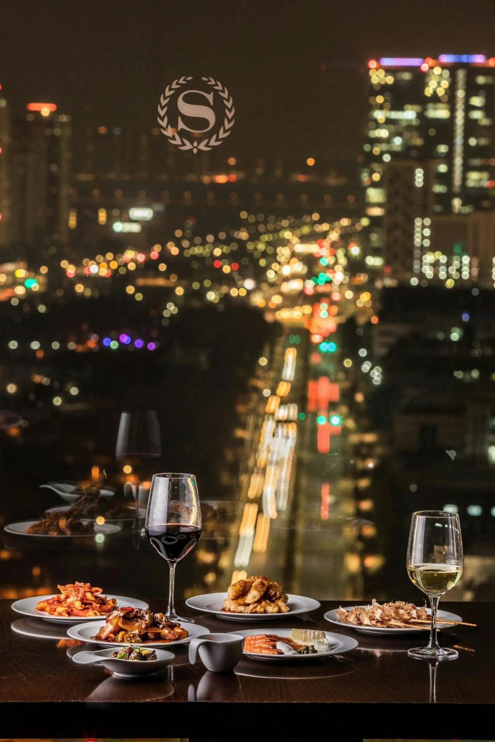 Lounge or bar in Sheraton Grand Incheon Hotel