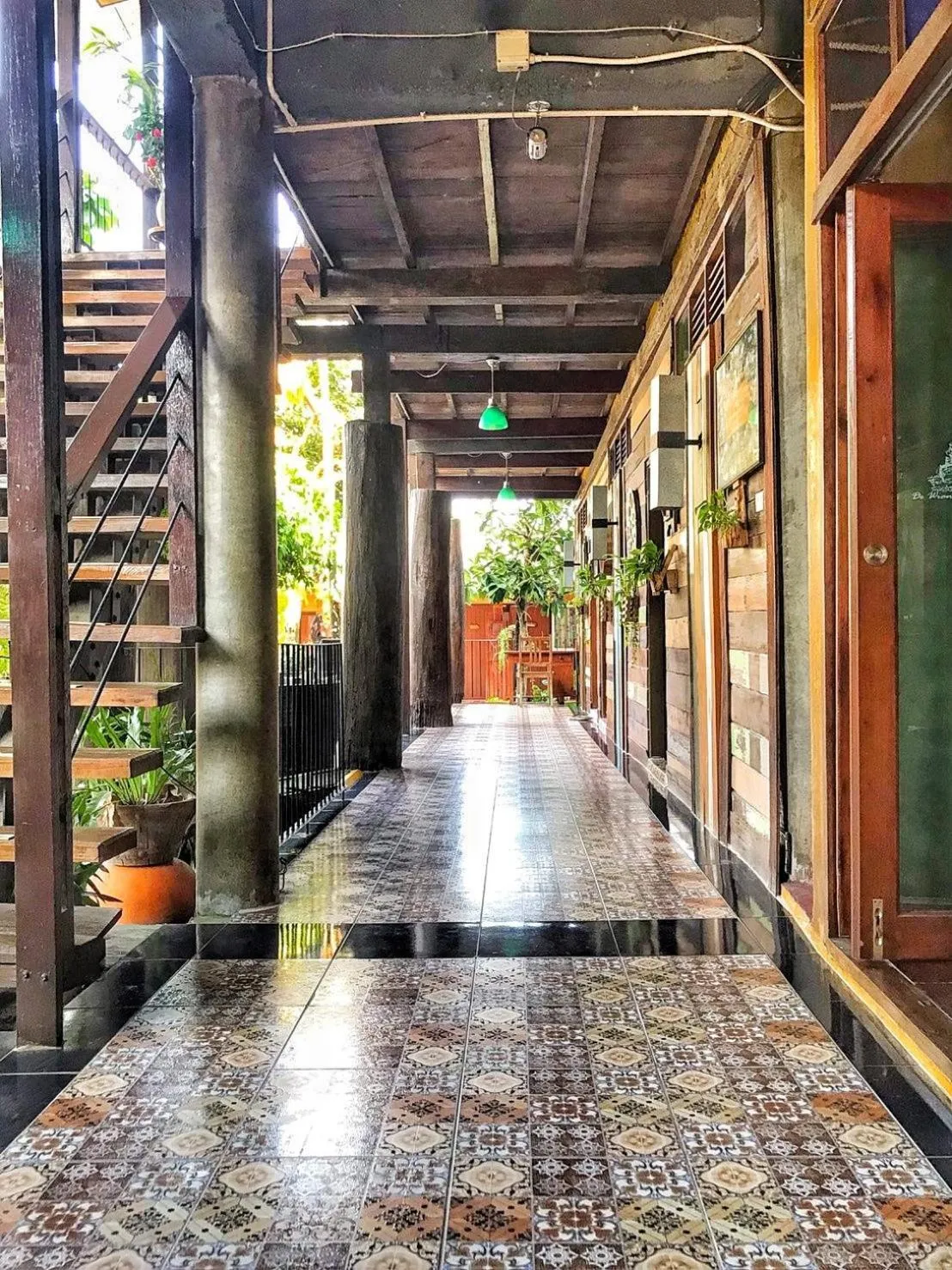 Facade/entrance in De Wiang Kum Kam