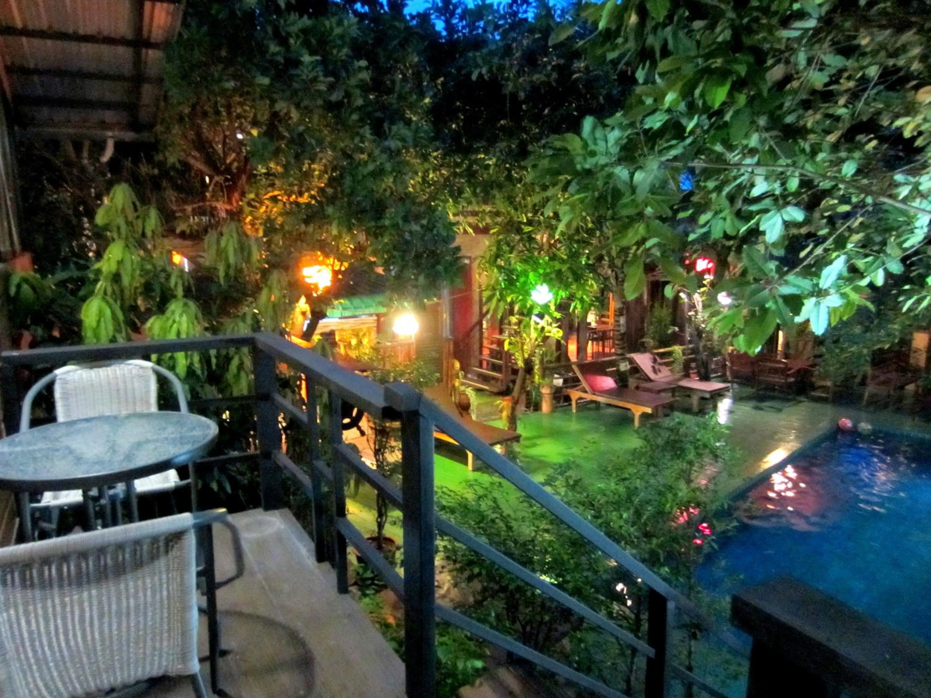 Swimming pool in De Wiang Kum Kam