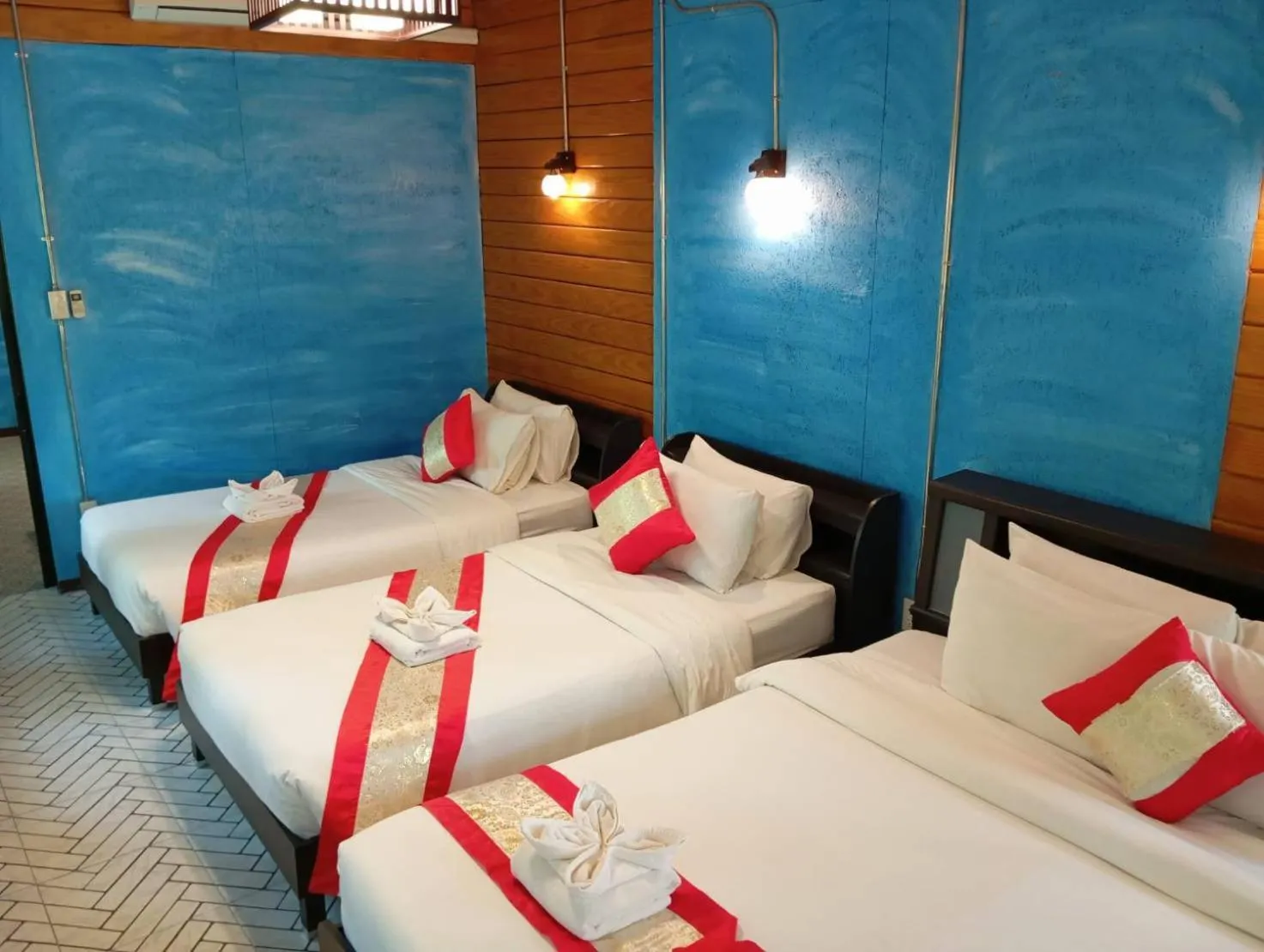 Bedroom, Bed in De Wiang Kum Kam