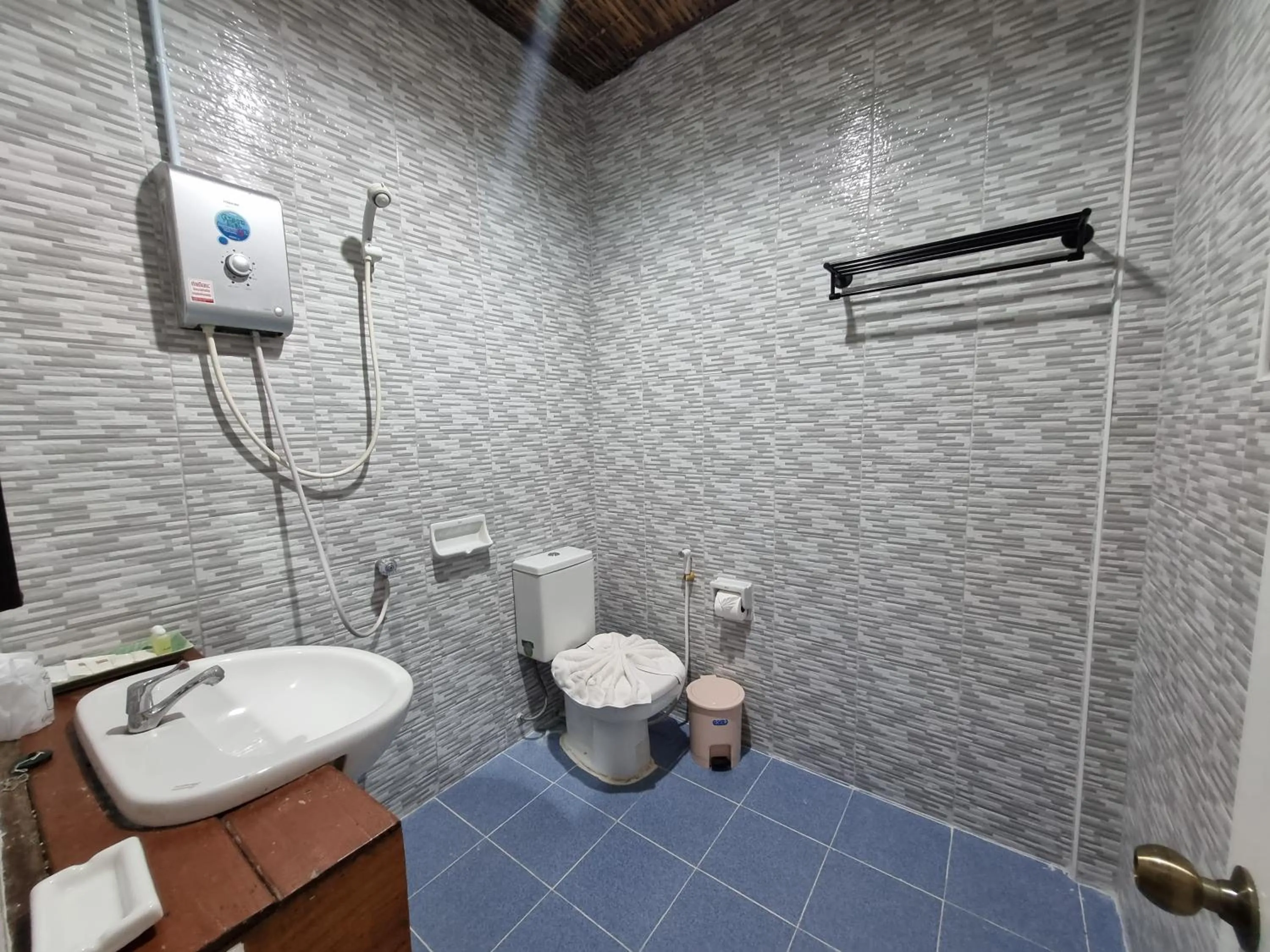 Bathroom in De Wiang Kum Kam