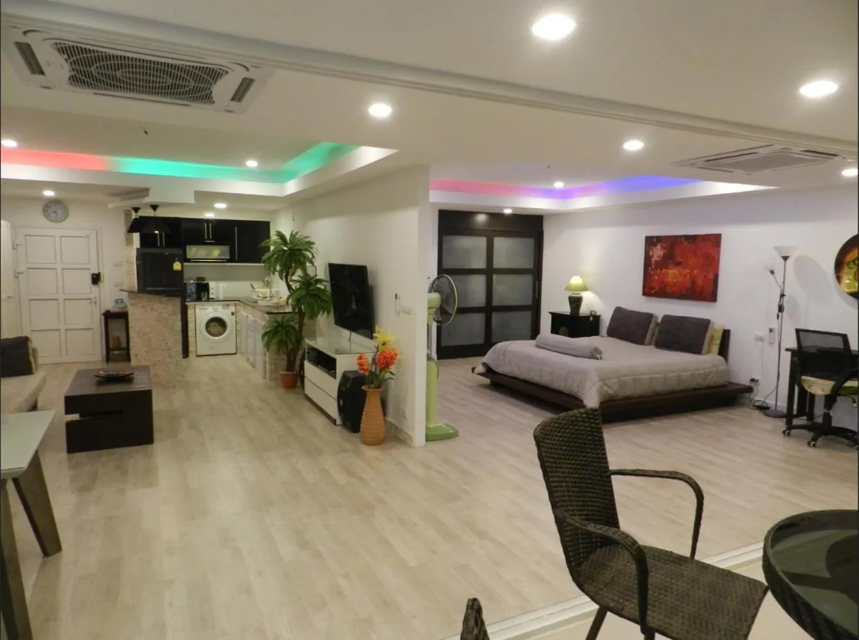 Photo of the whole room in Jomtien PLAZA Condotel