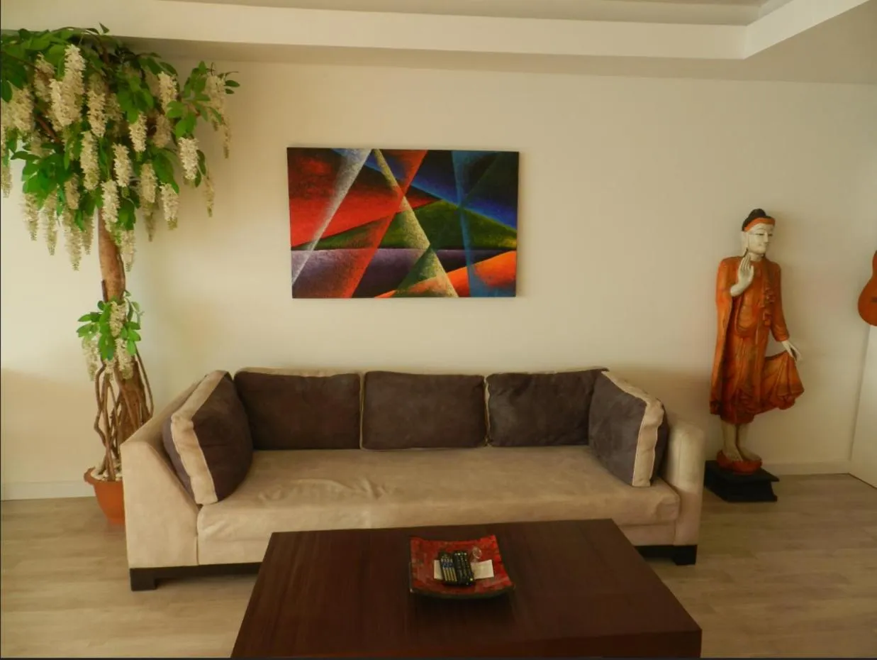 Seating area in Jomtien PLAZA Condotel