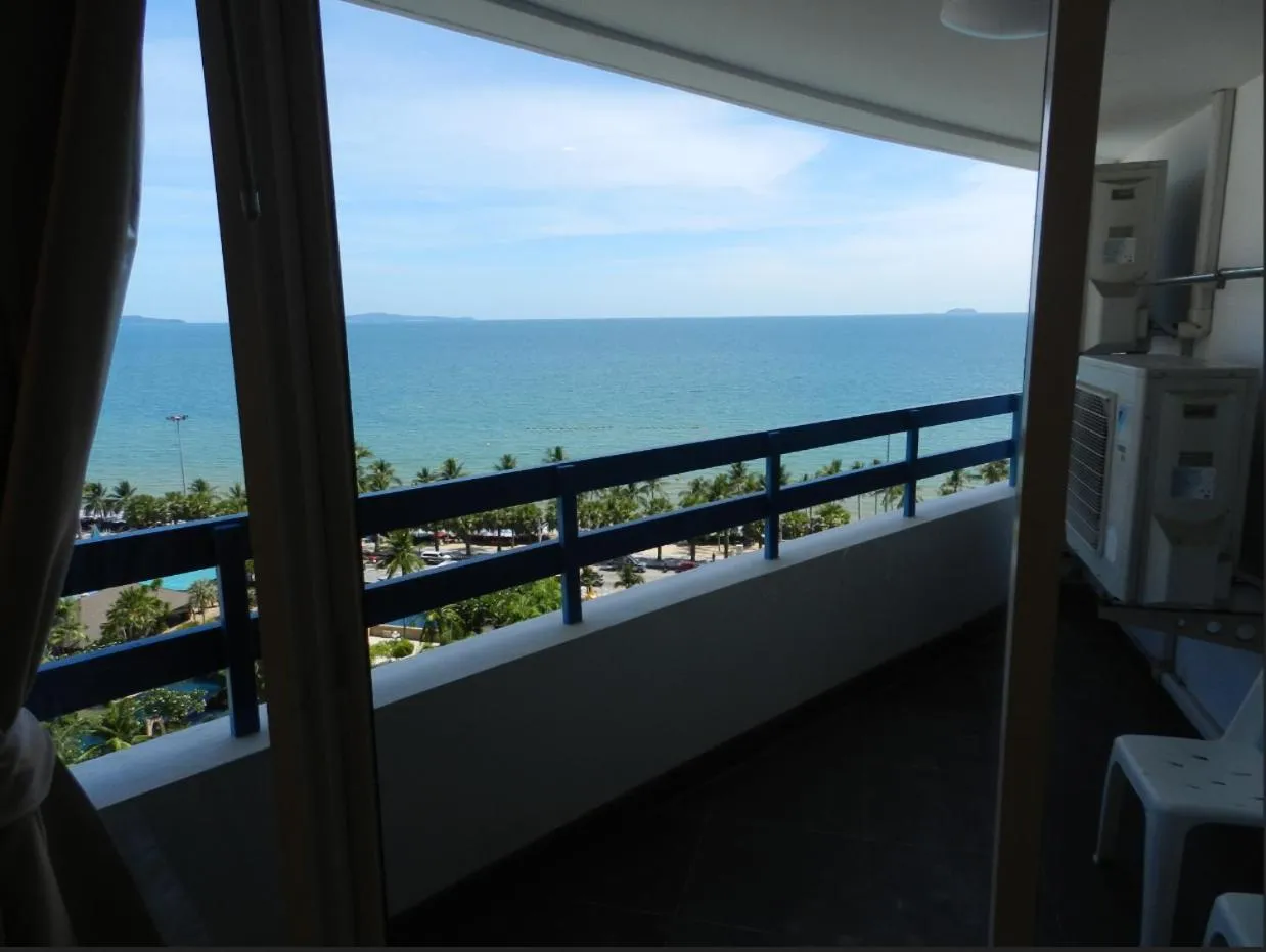 Balcony/Terrace in Jomtien PLAZA Condotel
