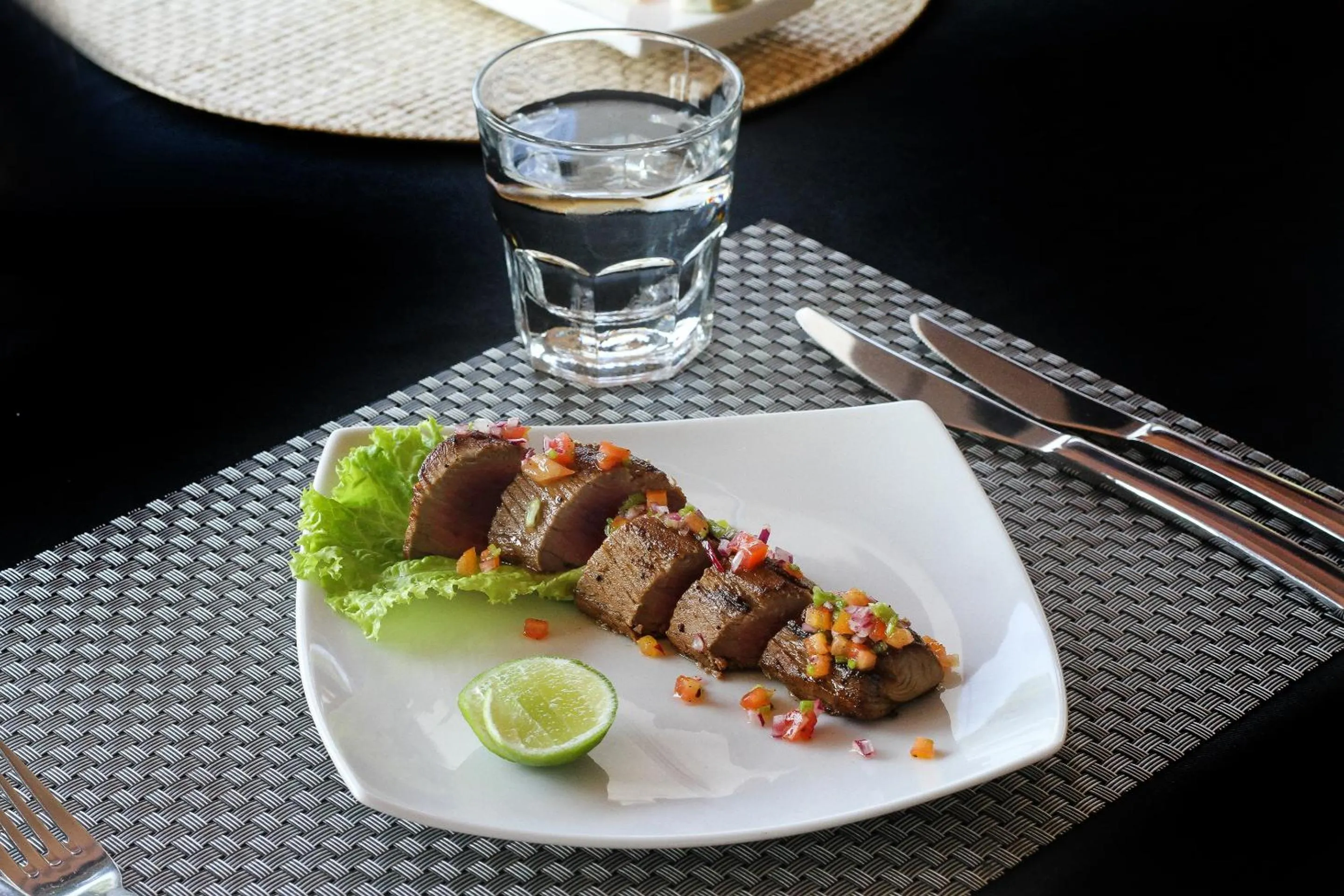 Restaurant/places to eat in Kalla Bongo Lake Resort