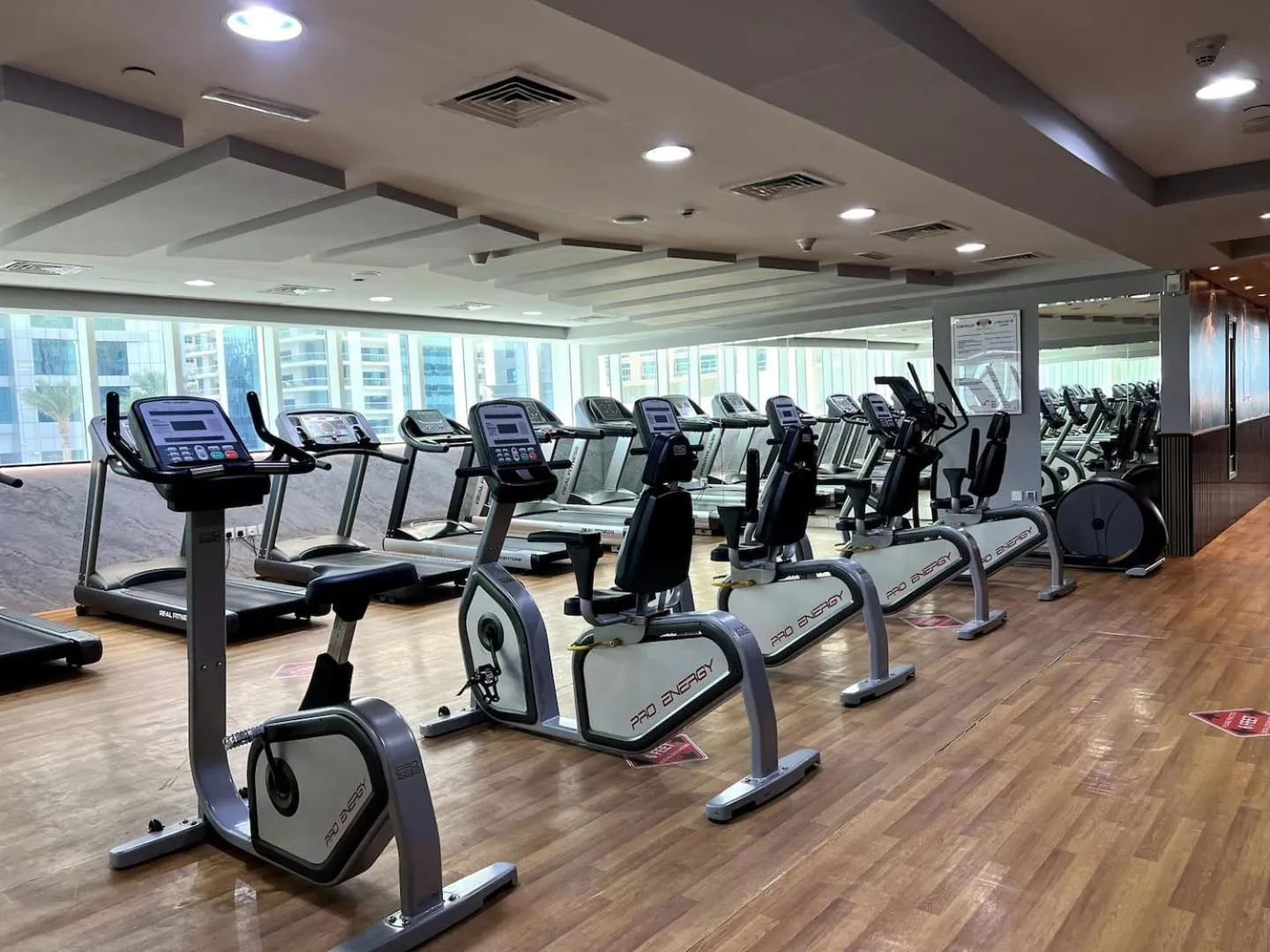 Fitness centre/facilities in Feel Like Home Away From Home On 34th Floor