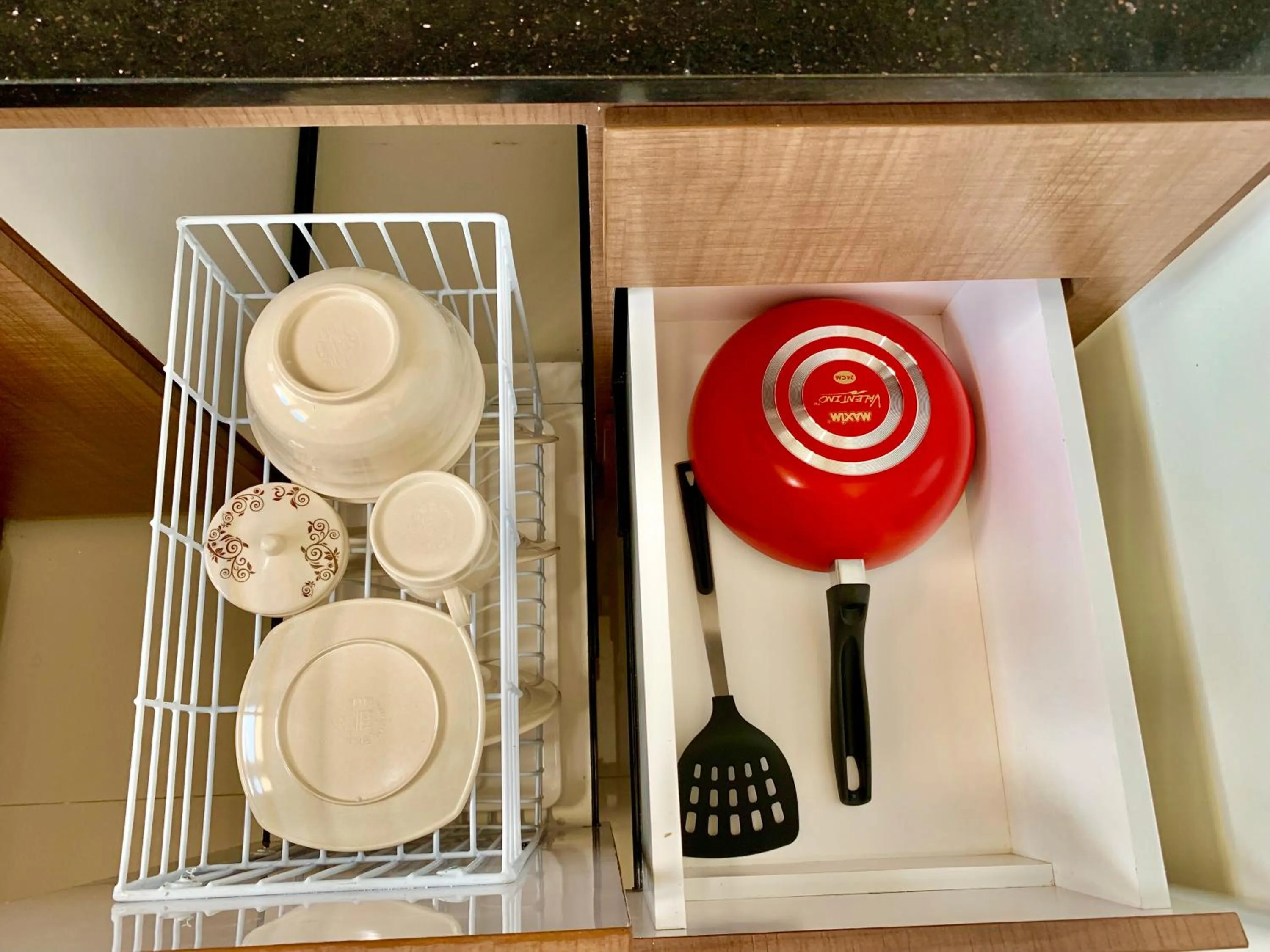 Kitchen or kitchenette in Jonsen Homestay