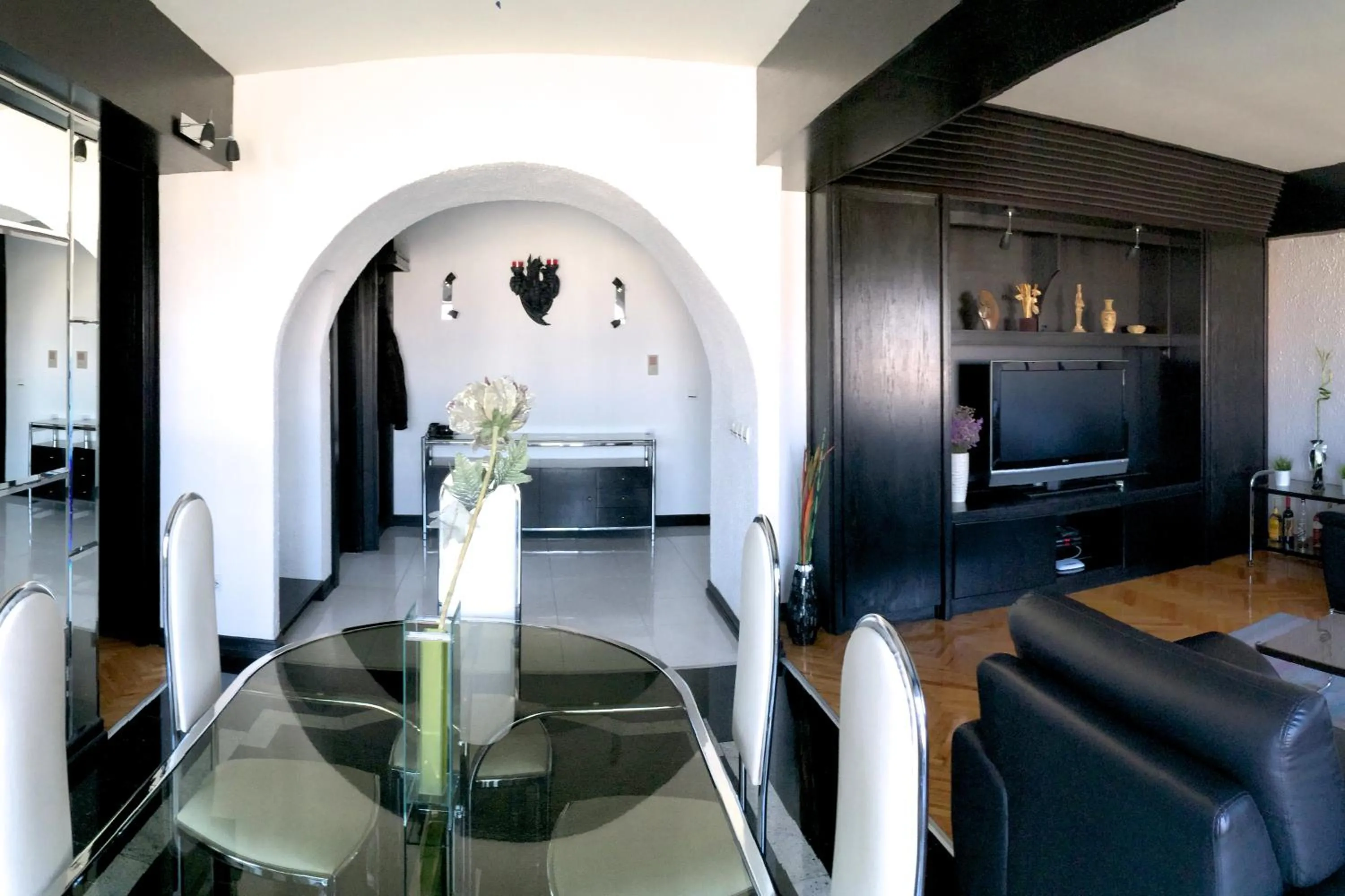 Perfect reflection