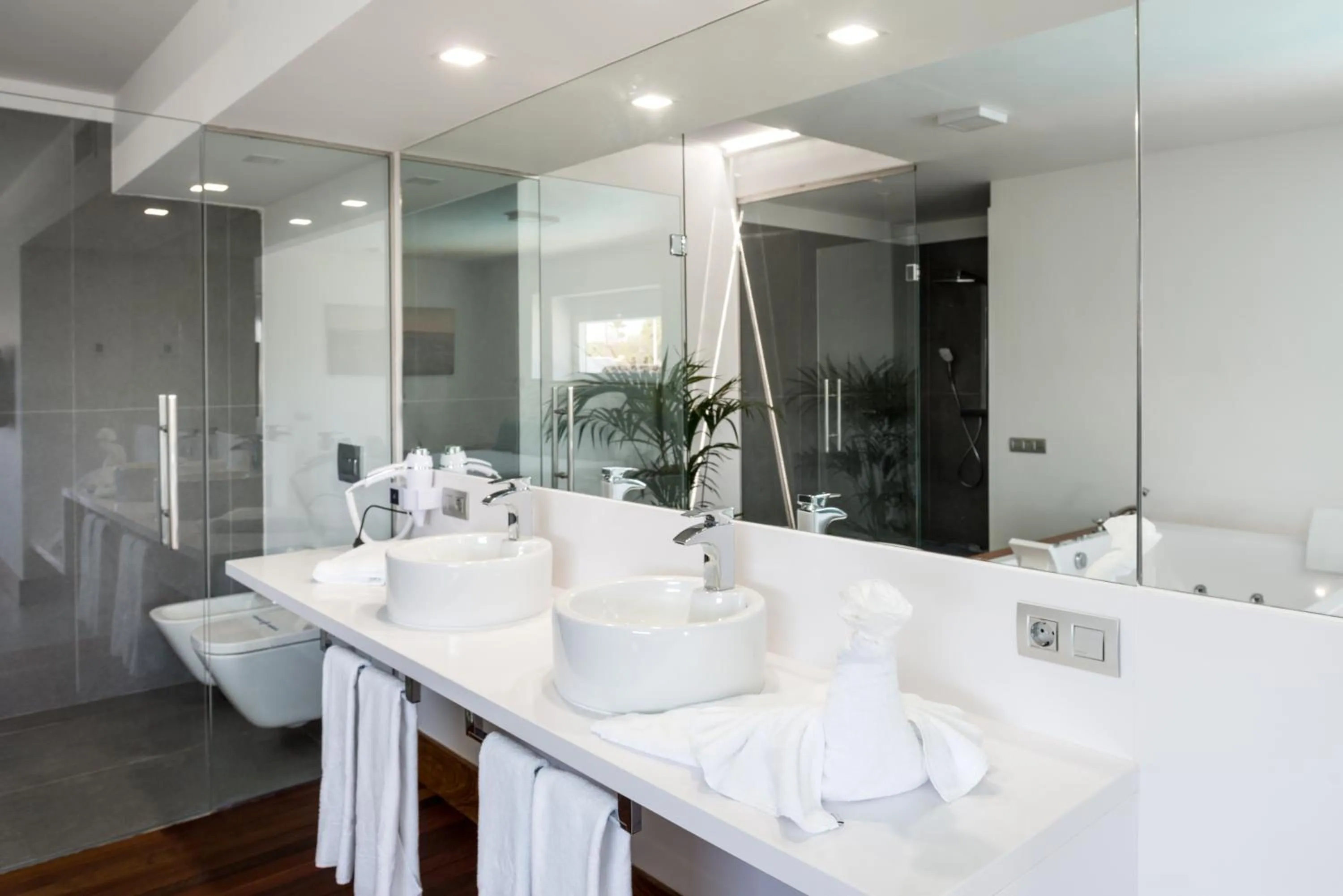 Bathroom in Hyde Park Lane Villas