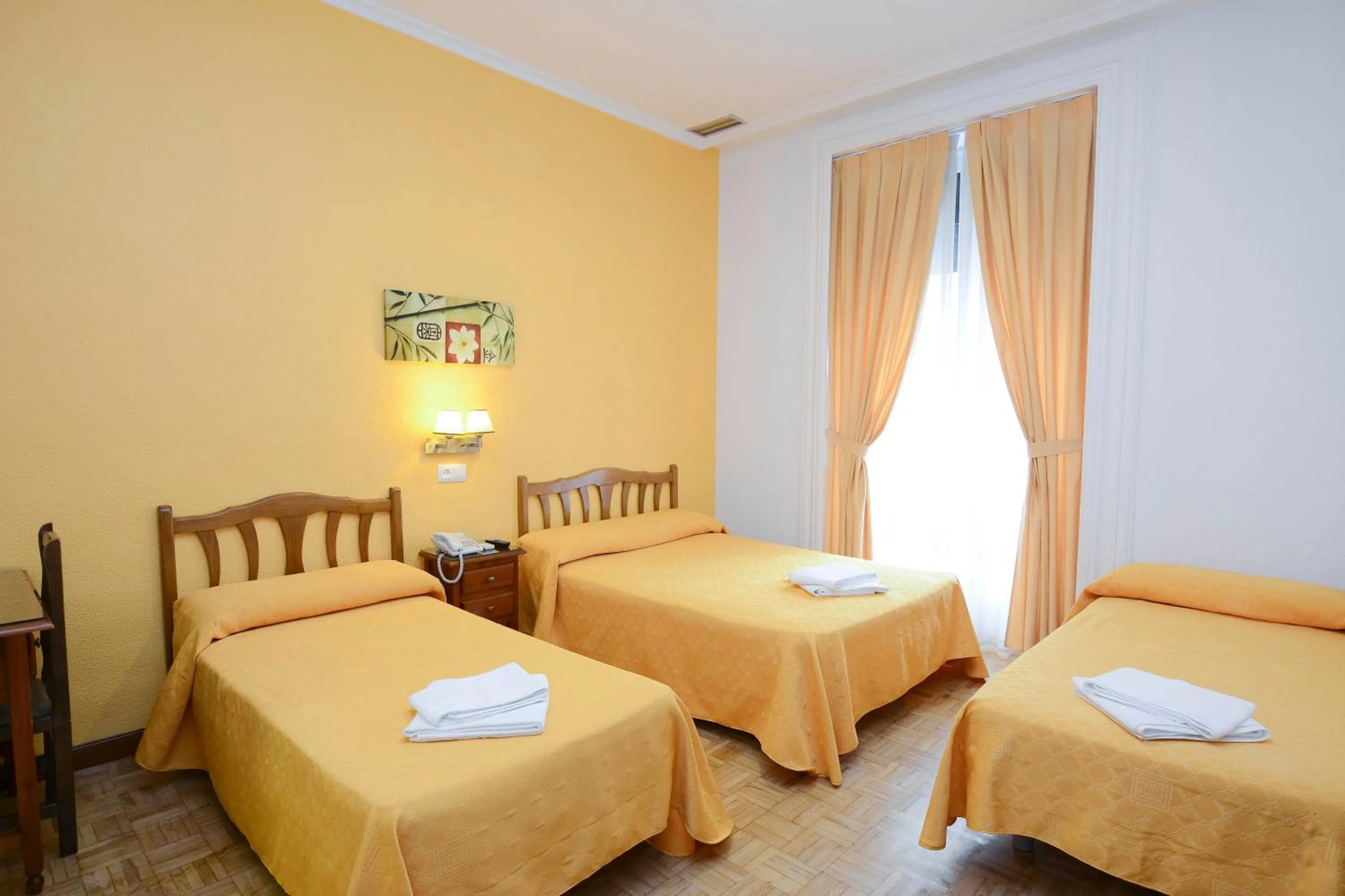 Photo of the whole room, Bed in Hostal Edreira